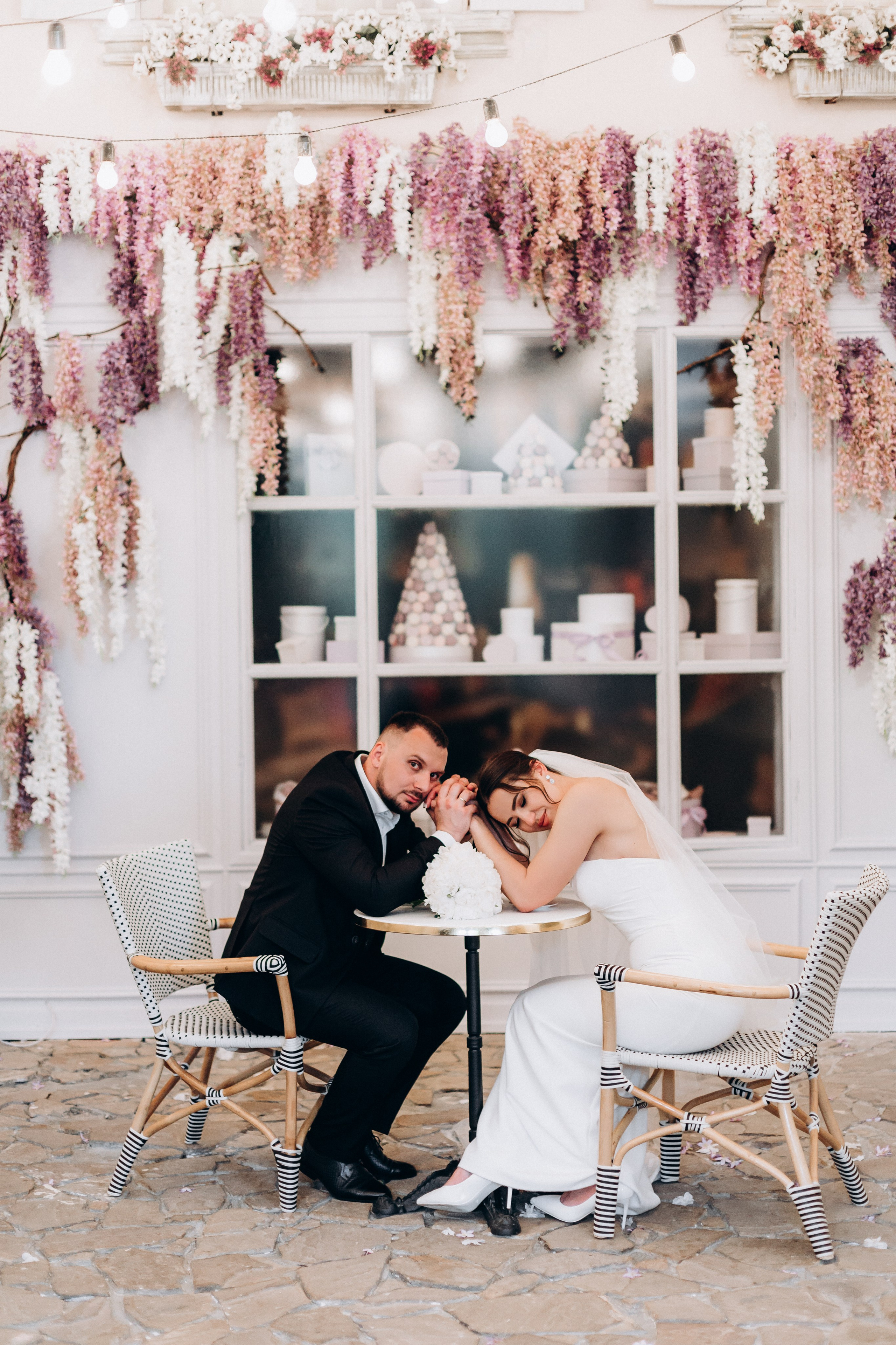 White Wedding. Wedding and Family Photograph