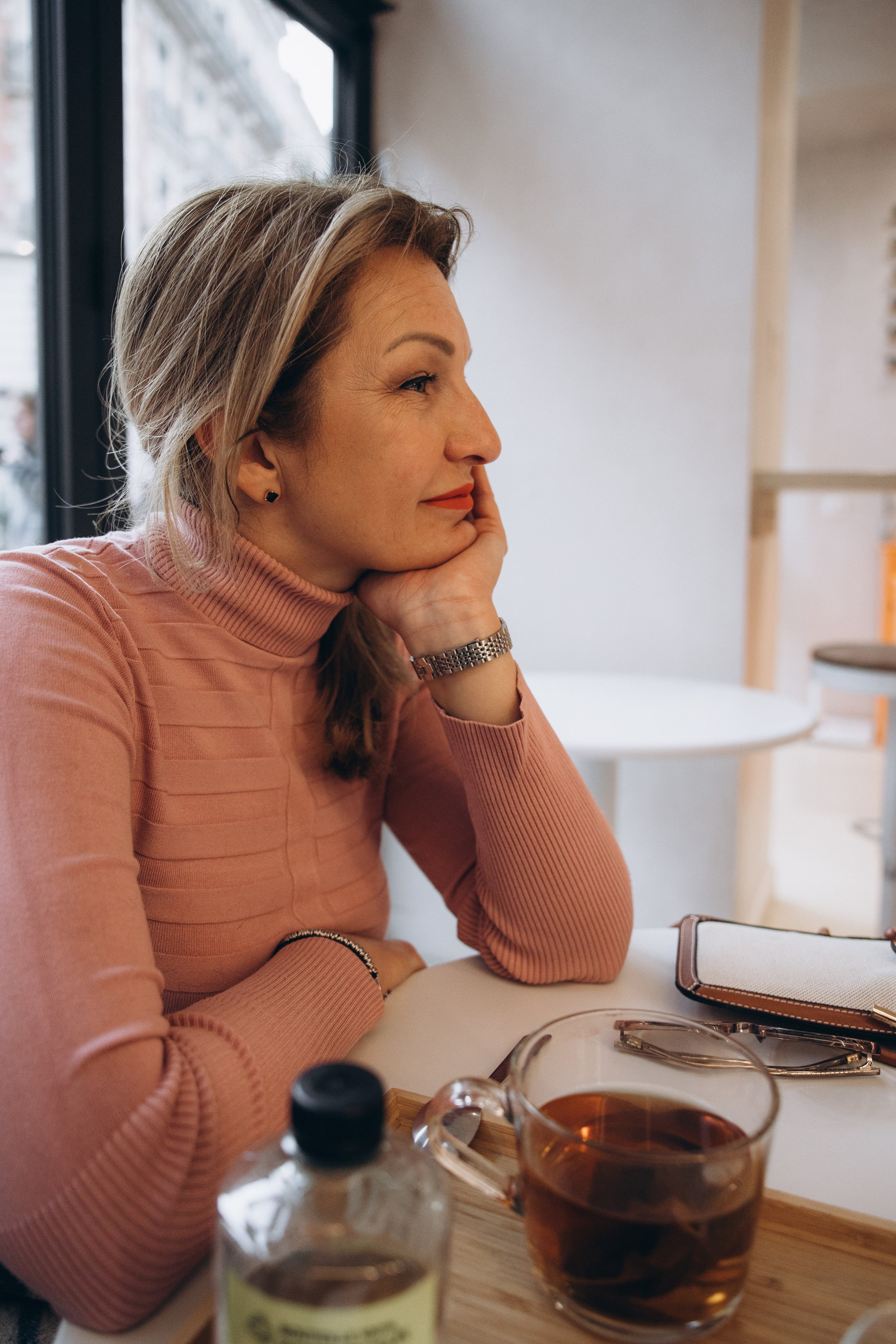Event photo session for Art brunch Toulouse. Eugenie Smirnova — wedding, corporate and lifestyle photographer in Toulouse and Southwest France