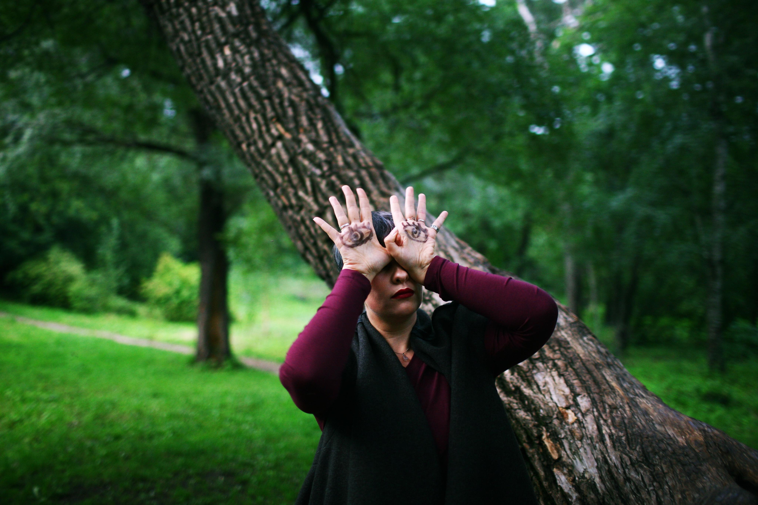 Anna and the fire. Victoria Dini. Art photography in London / Folkestone, UK