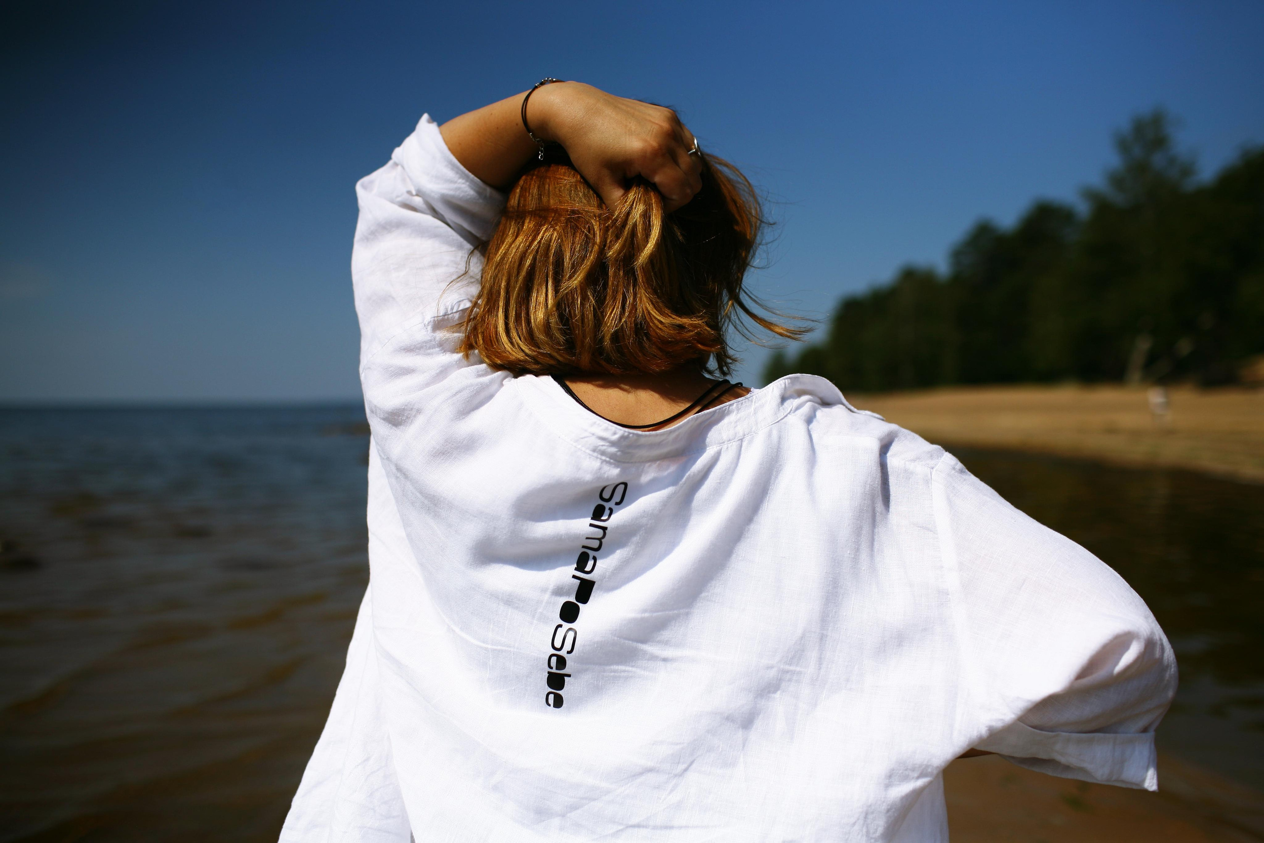 Anna, be herself. Water and sun. Victoria Dini. Art photography in London / Folkestone, UK