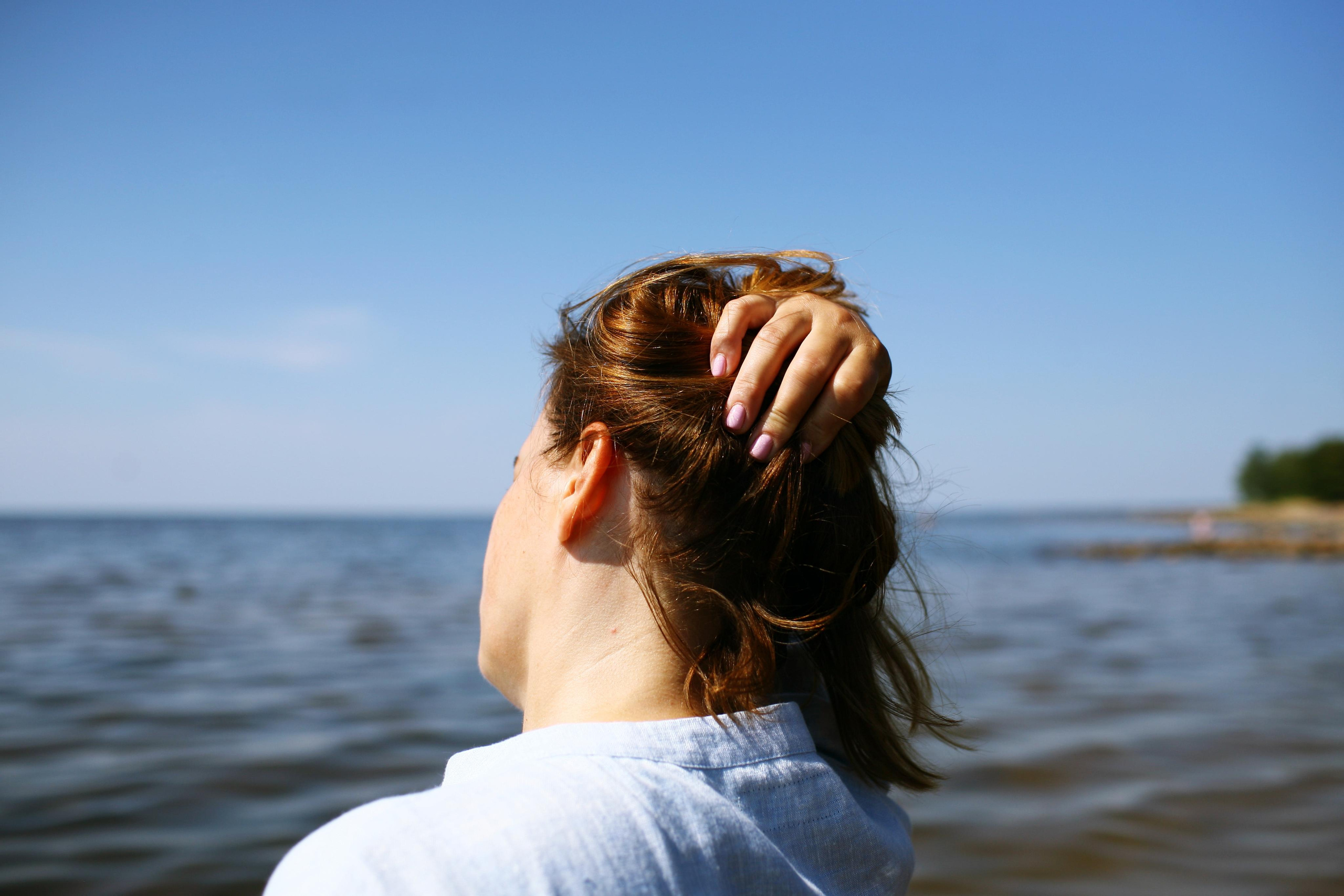 Anna, be herself. Water and sun. Victoria Dini. Art photography in London / Folkestone, UK