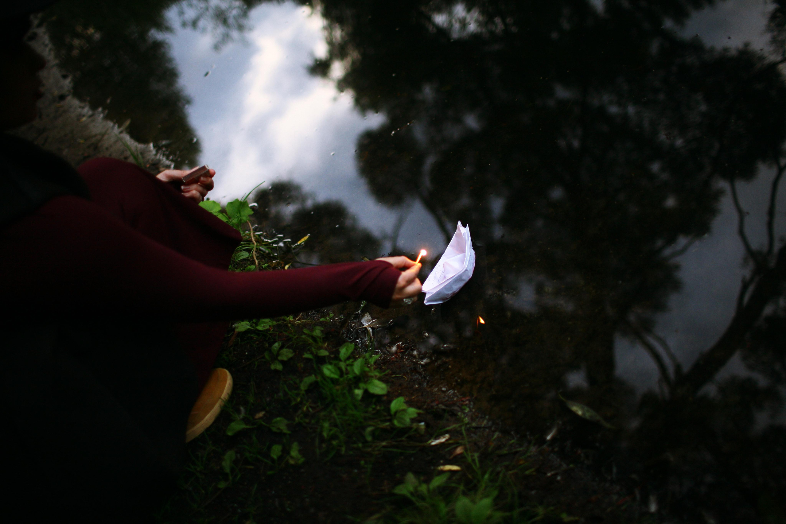 Anna and the fire. Victoria Dini. Art photography in London / Folkestone, UK