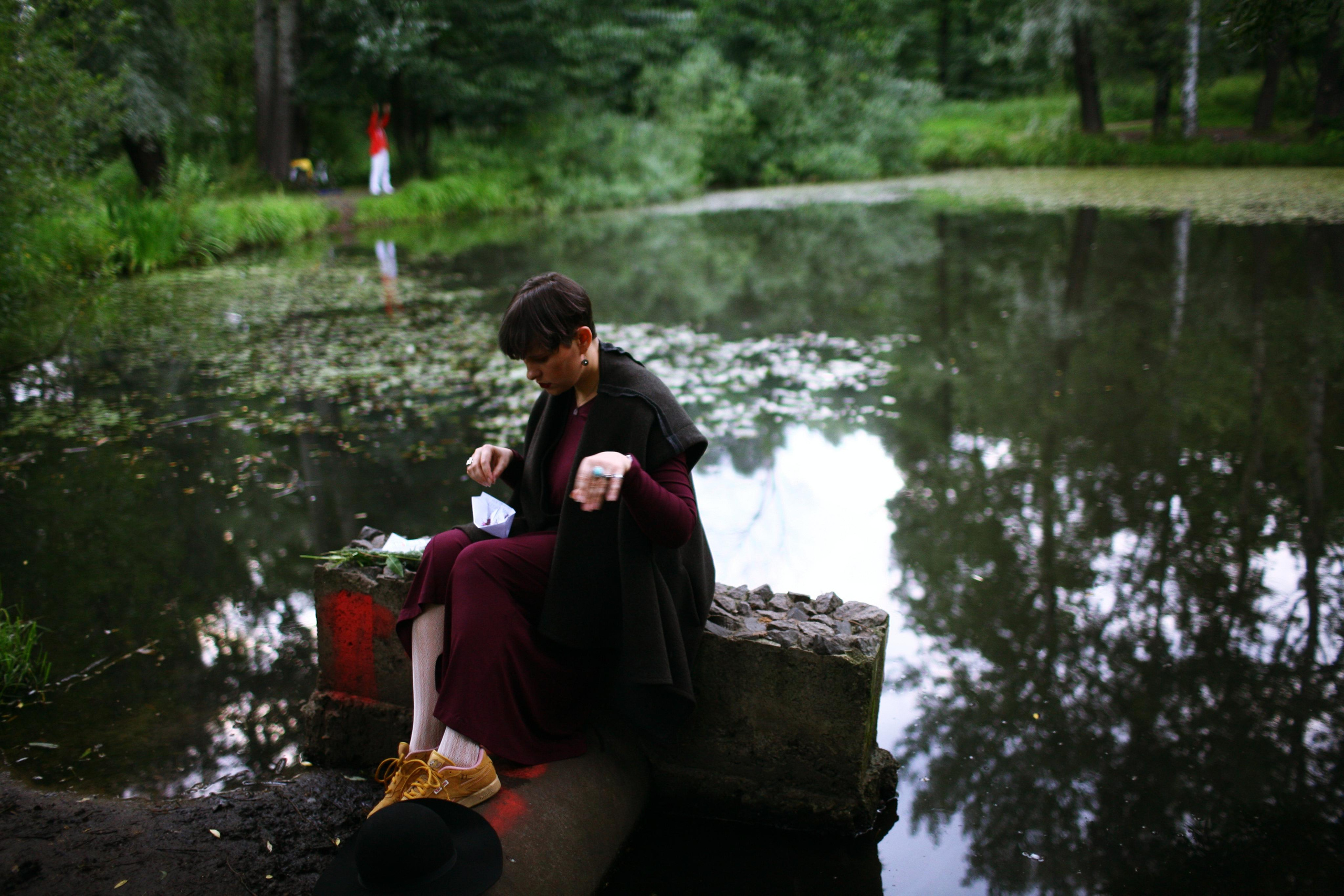 Anna and the fire. Victoria Dini. Art photography in London / Folkestone, UK