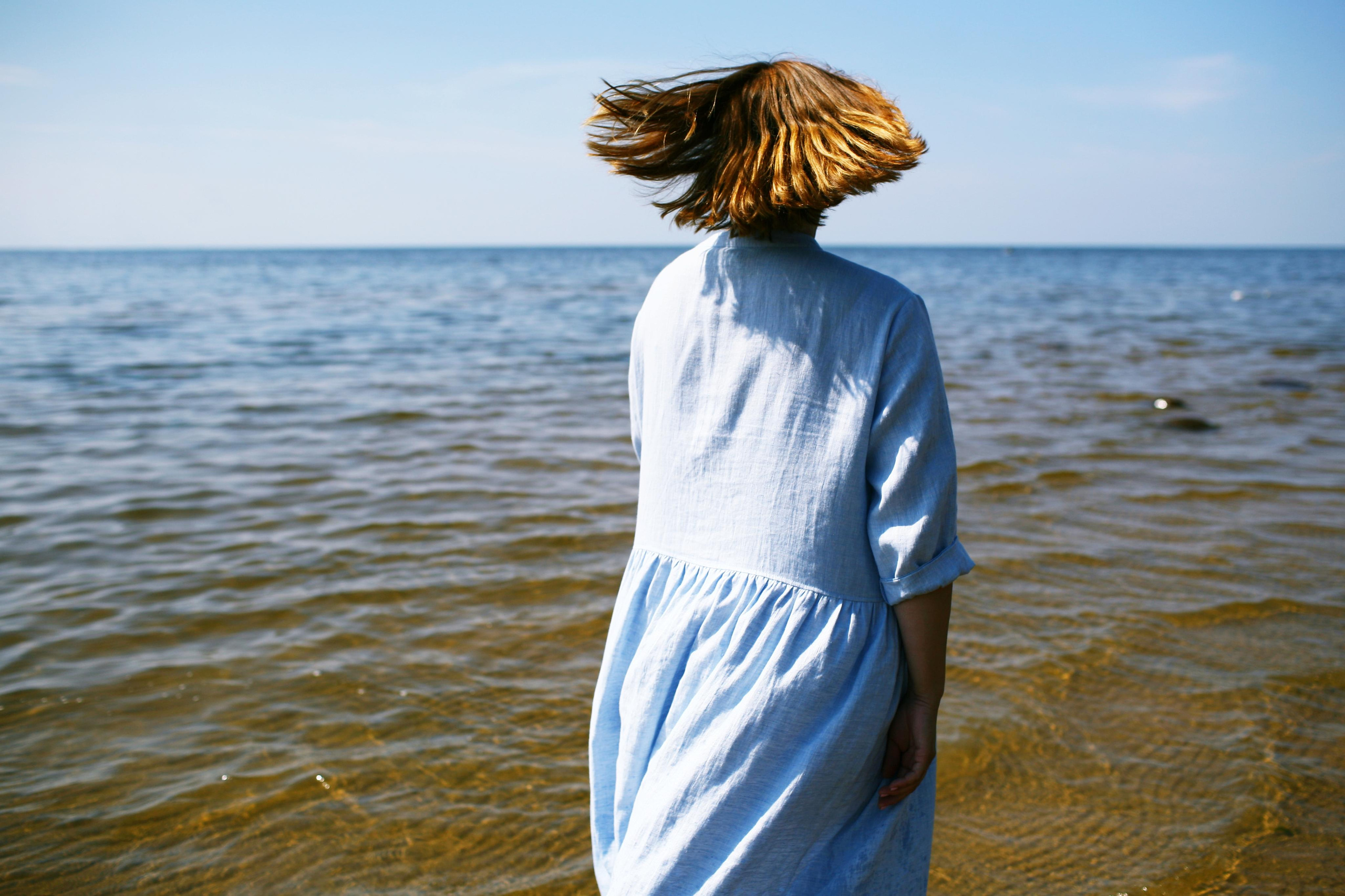 Anna, be herself. Water and sun. Victoria Dini. Art photography in London / Folkestone, UK