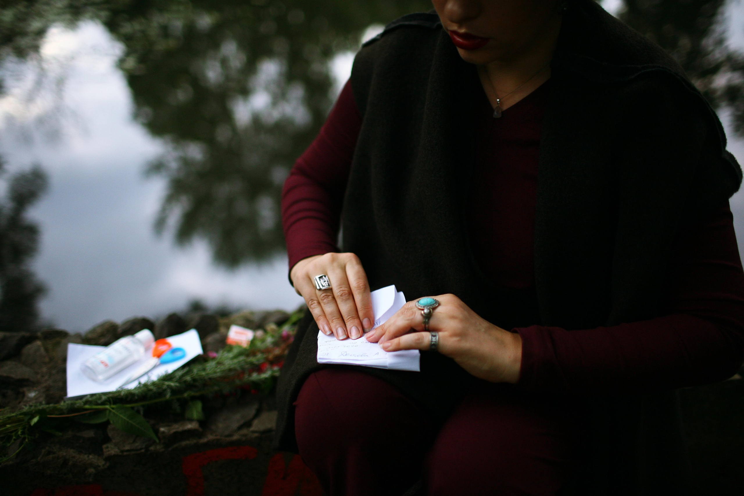 Anna and the fire. Victoria Dini. Art photography in London / Folkestone, UK