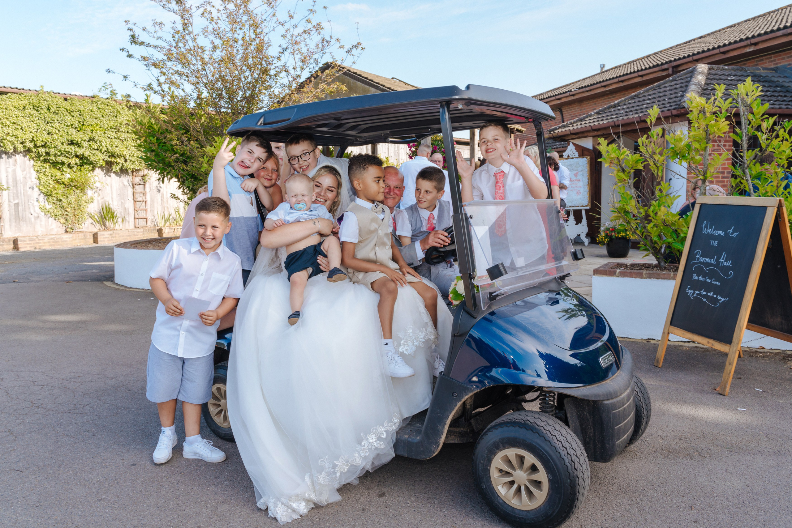 Wedding at Bird Hills Golf Centre. Photographer in England Ekaterina Romanova