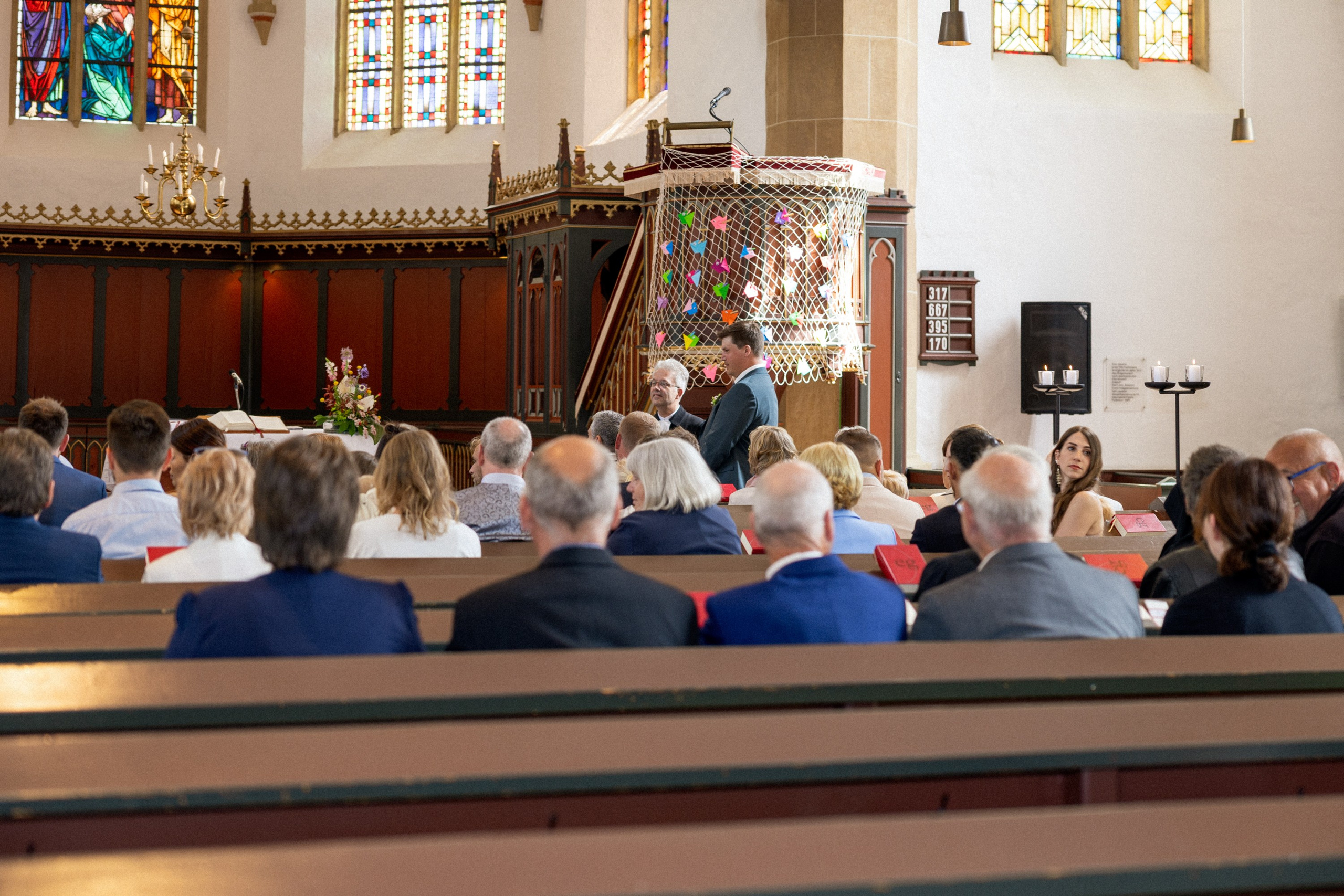 Kirchliche Trauung in Oerlinghausen. Hochzeitfotograf in Bielefeld