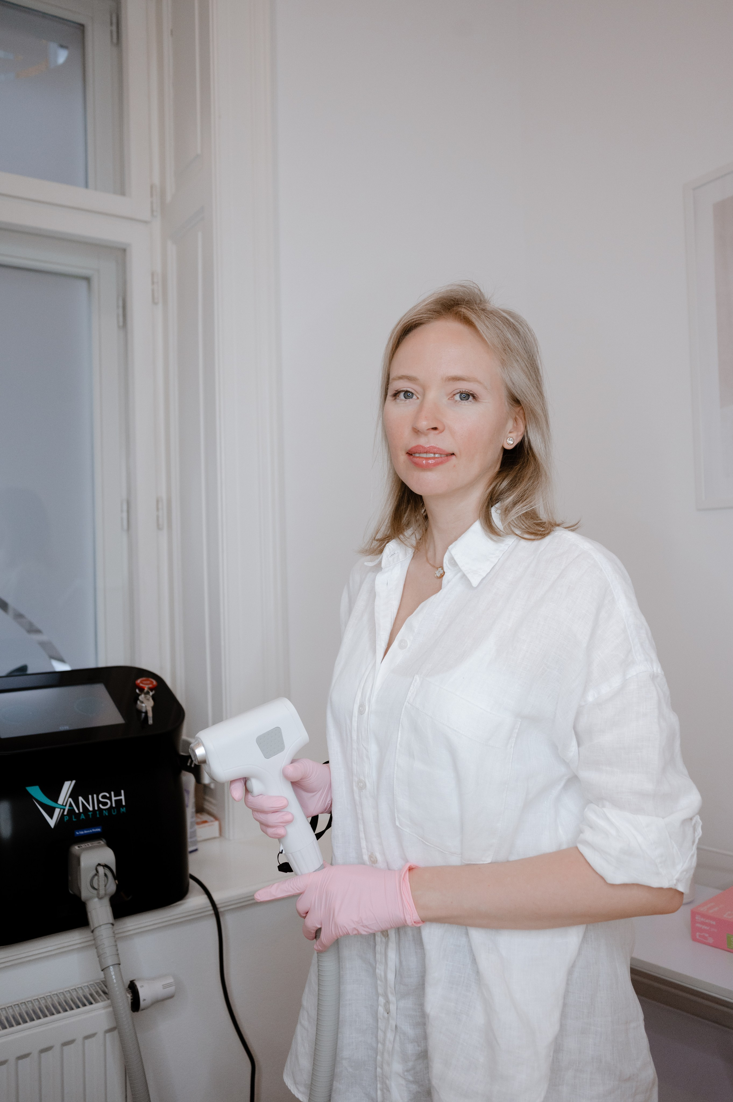 Astudio beauty studio in Prague. ANNA-MARIA PHOTO CONTENT CREATOR — photographer, aesthete, artist, and visual expert for Instagram in Prague