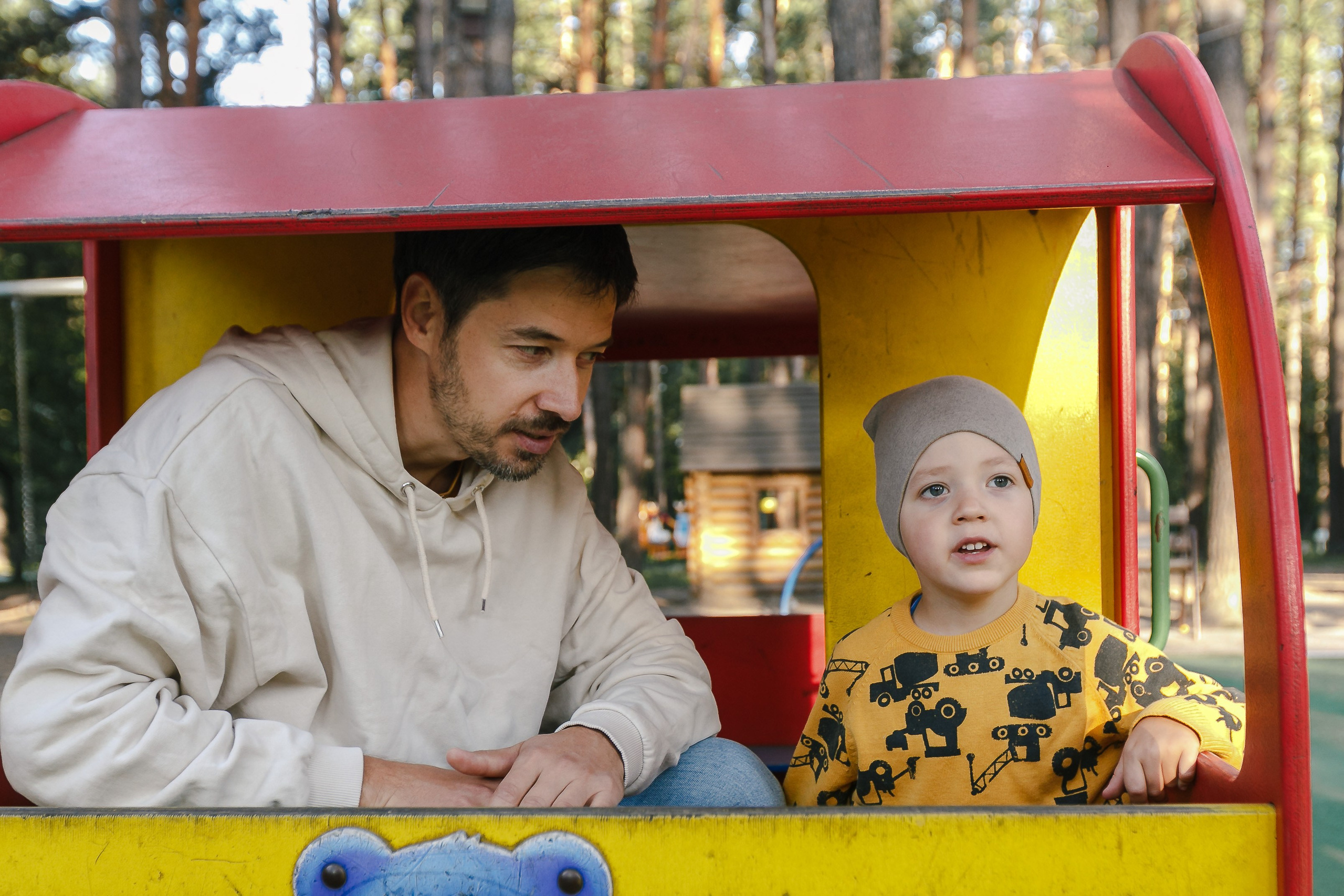 Fotos de una familia numerosa temprano en la mañana. Fotógrafo de retrato, familia y reportajes en Valencia | España | Europa Vitalii Lumier