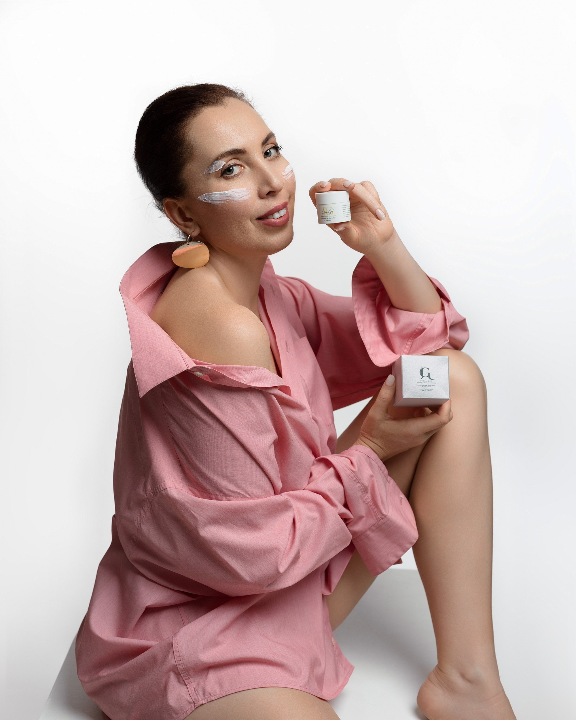 CREMAS, COSMETICA. Fotografía de Embarazo, Familia e Infantil en Almería Elena Espig