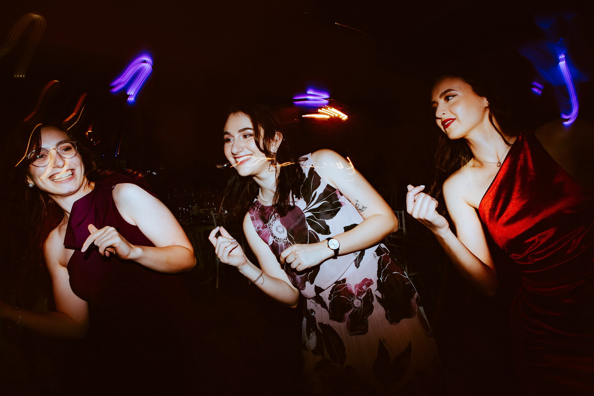 Radu si Diana. Wedding photographer and videographer