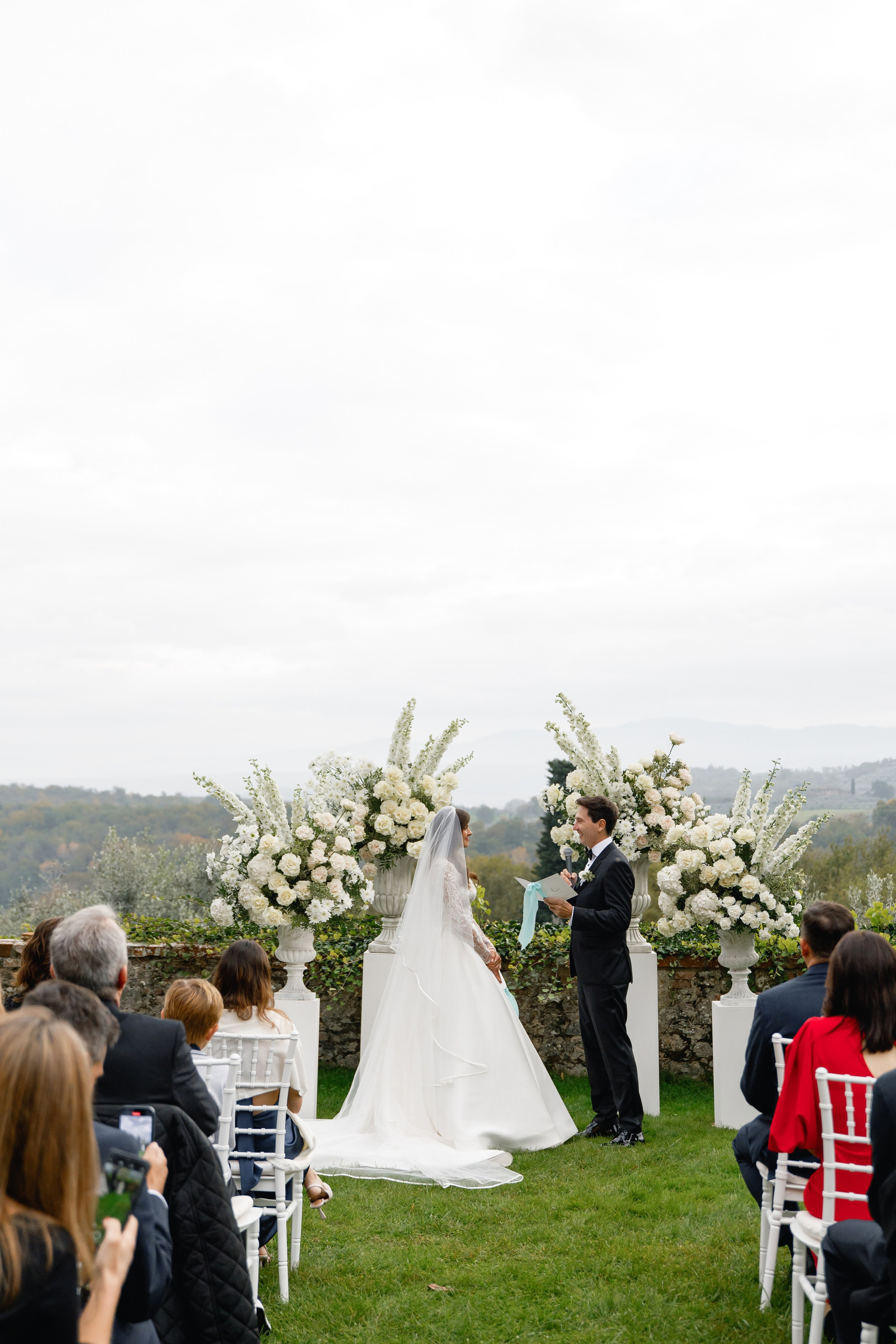 Destination wedding Photographer Italy Tuscany Rome Como Umbria. Wedding Photographer Rome Tuscany Como Sicily Puglia Amalfy Italy- Oksana Savenchuk