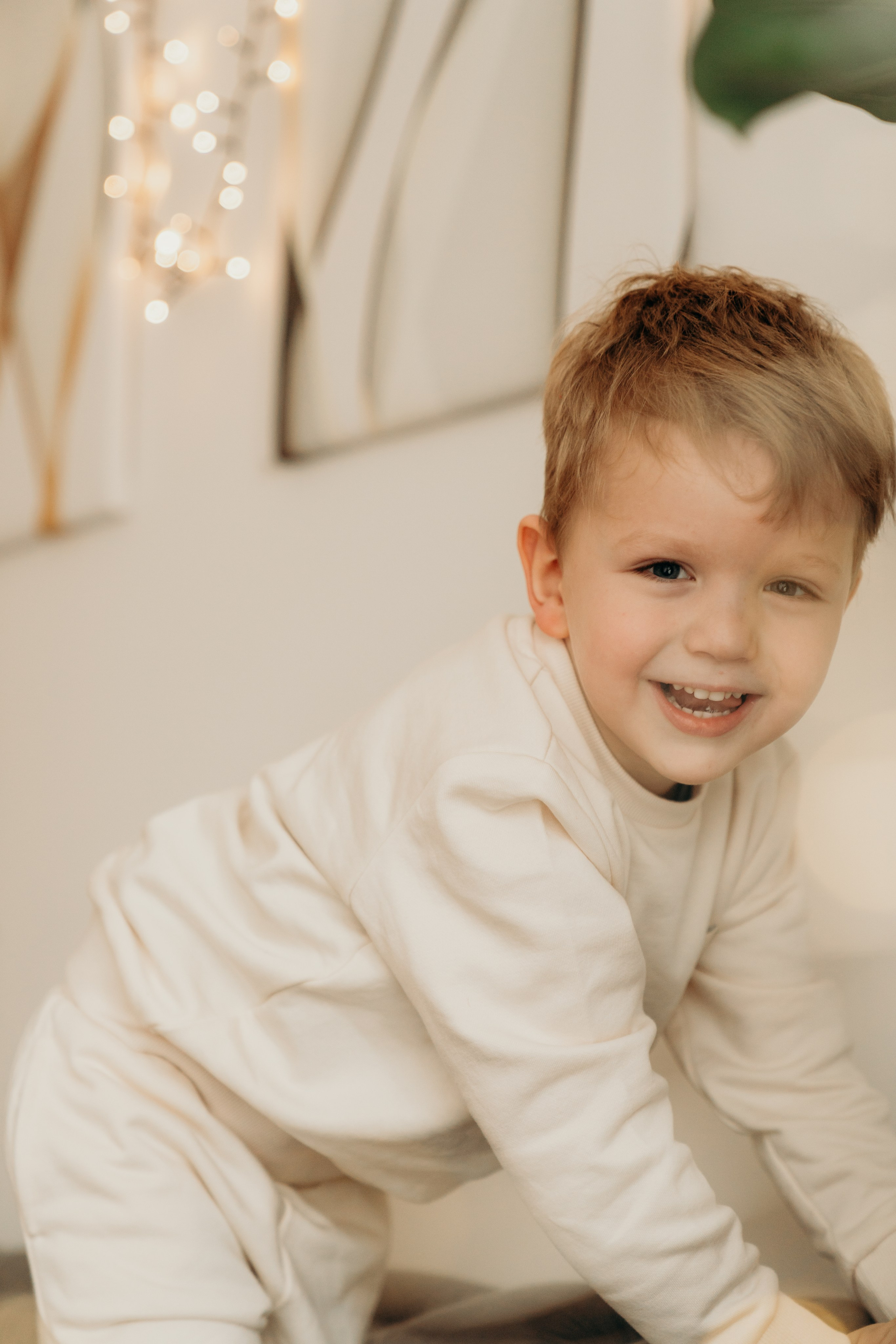 Derbyshire Family. New Year in-home photo session, Washington. Newcastle Upon Tyne Photographer Yana Balatskaya