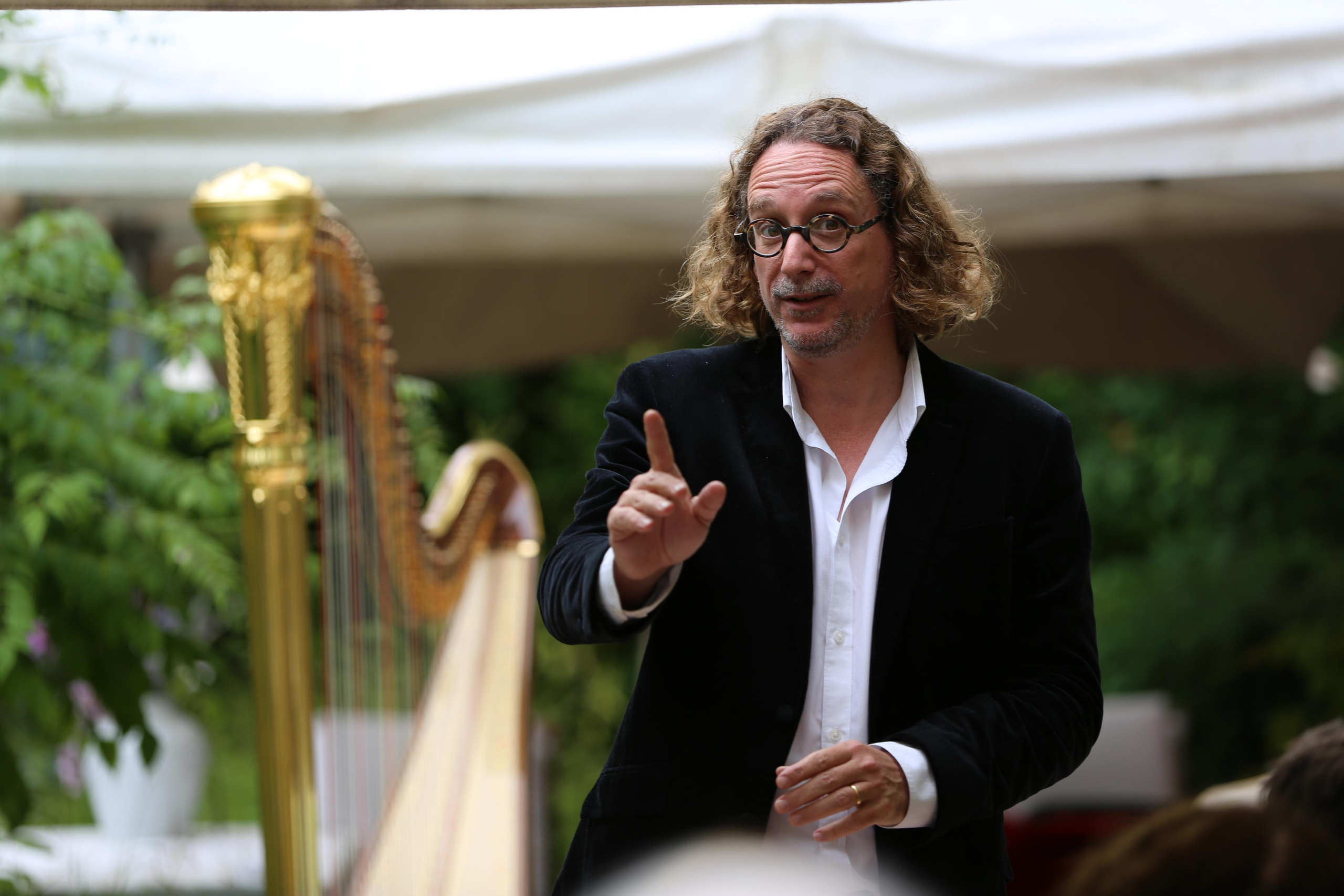 Fonds culturel de l’Ermitage. Natalia Bogdanovska. Films et photographie corporate en France