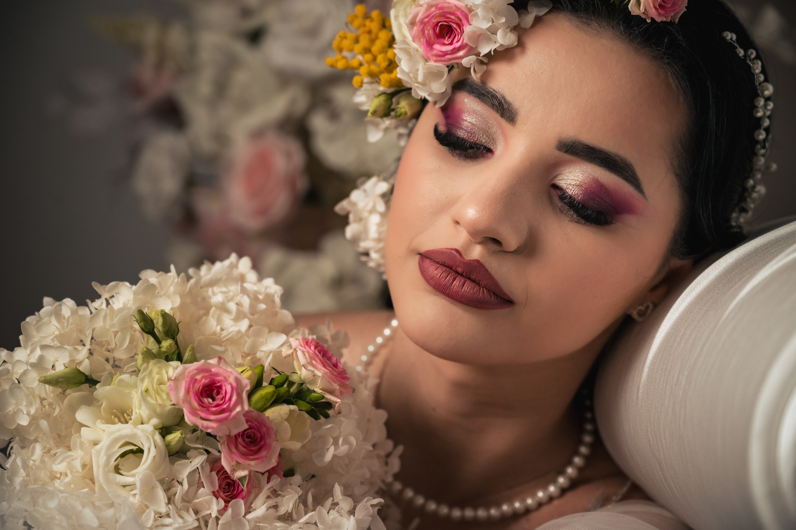 portret mireasă cu expresie visătoare – fotograf slobozia ialomița 