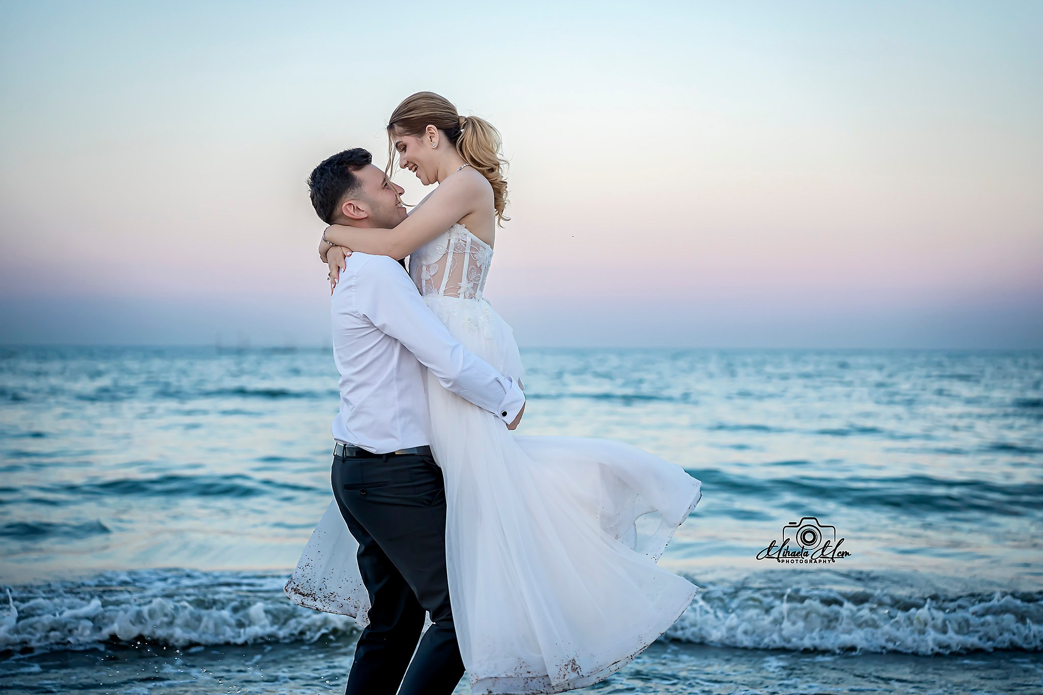 Fotograf de nunta Constanta. Servicii foto video Constanta. MCM Happy Studio – Fotograf & Videograf Evenimente | Nuntă & Botez