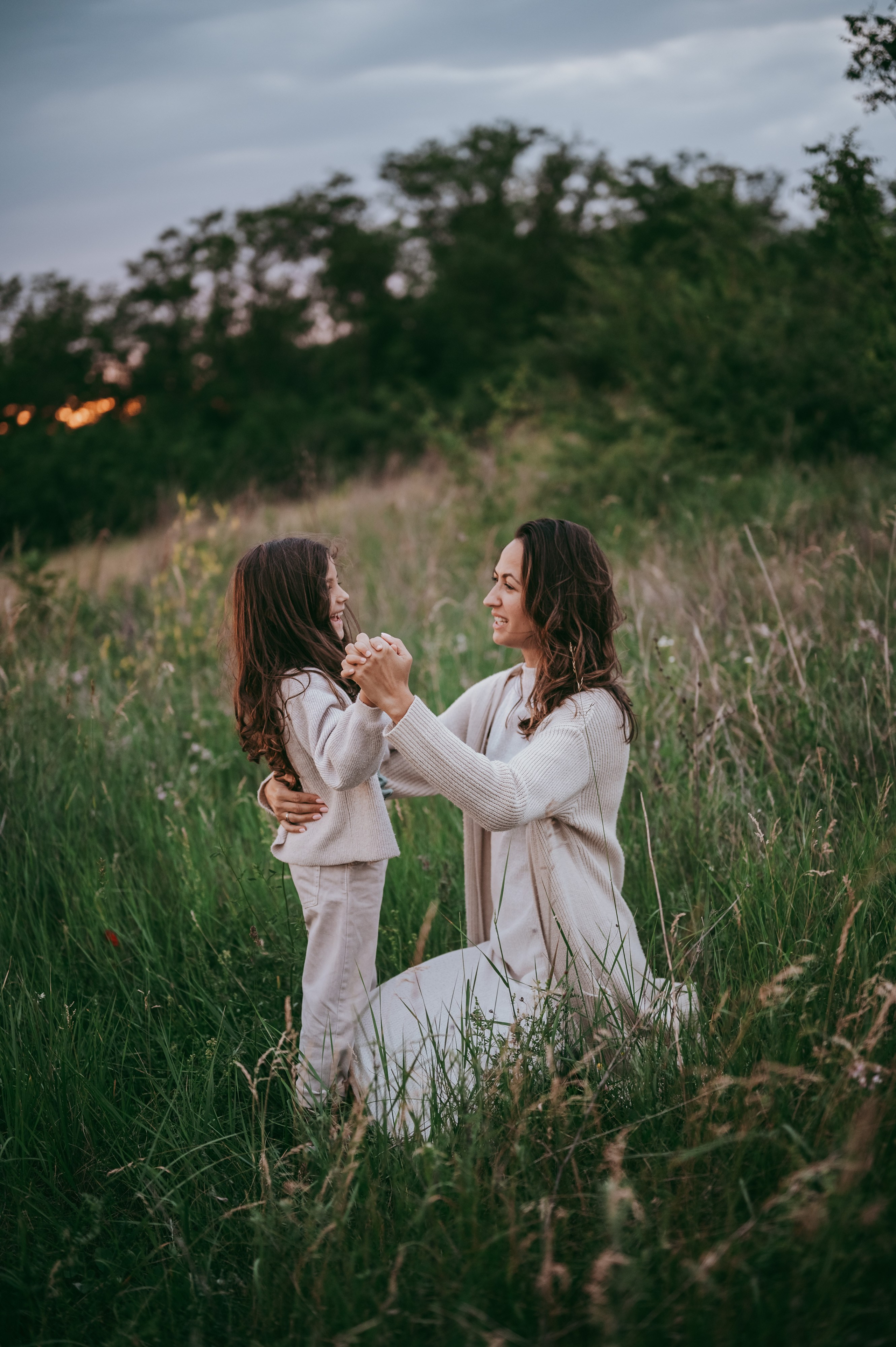 Bojana i Srna / mammy and me photosession. Deciji i porodicni fotograf u Beogradu Oksana Skendzic