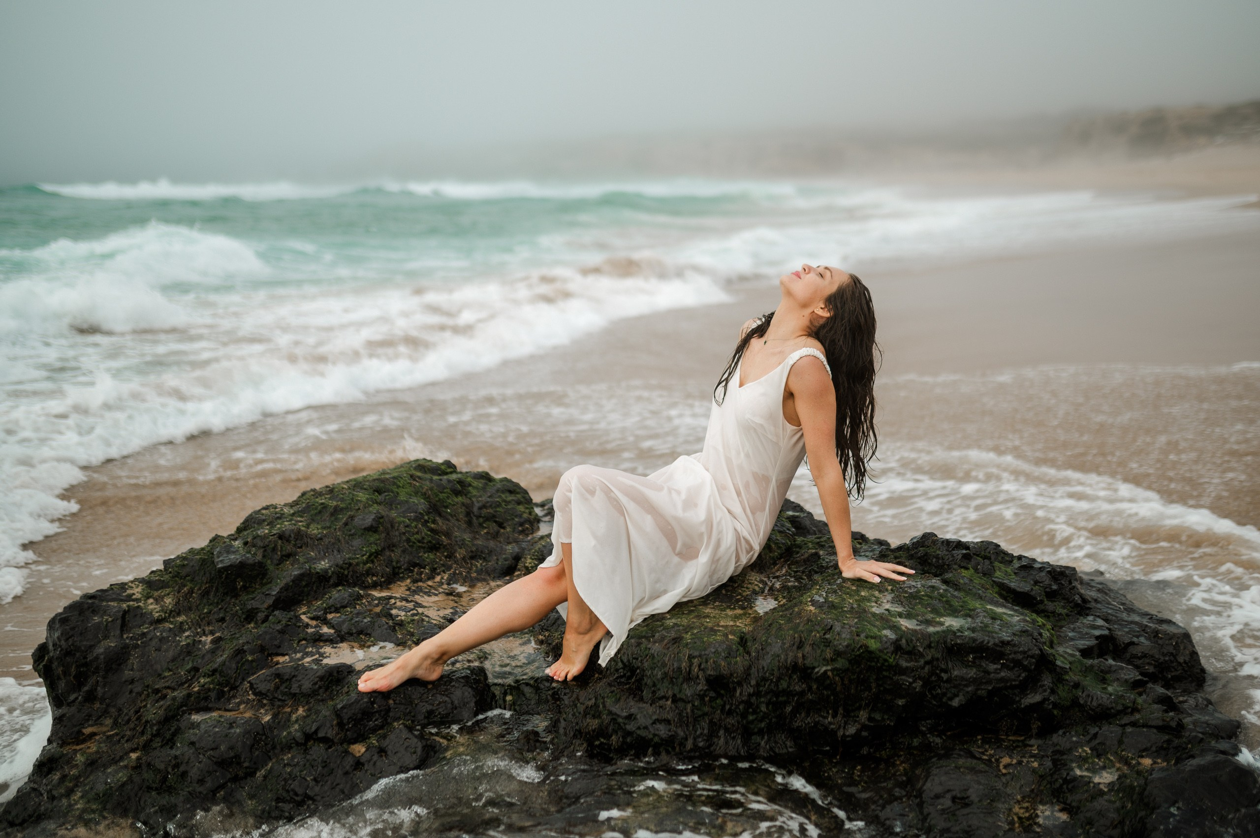 Photo shoot on the beach in Portugal