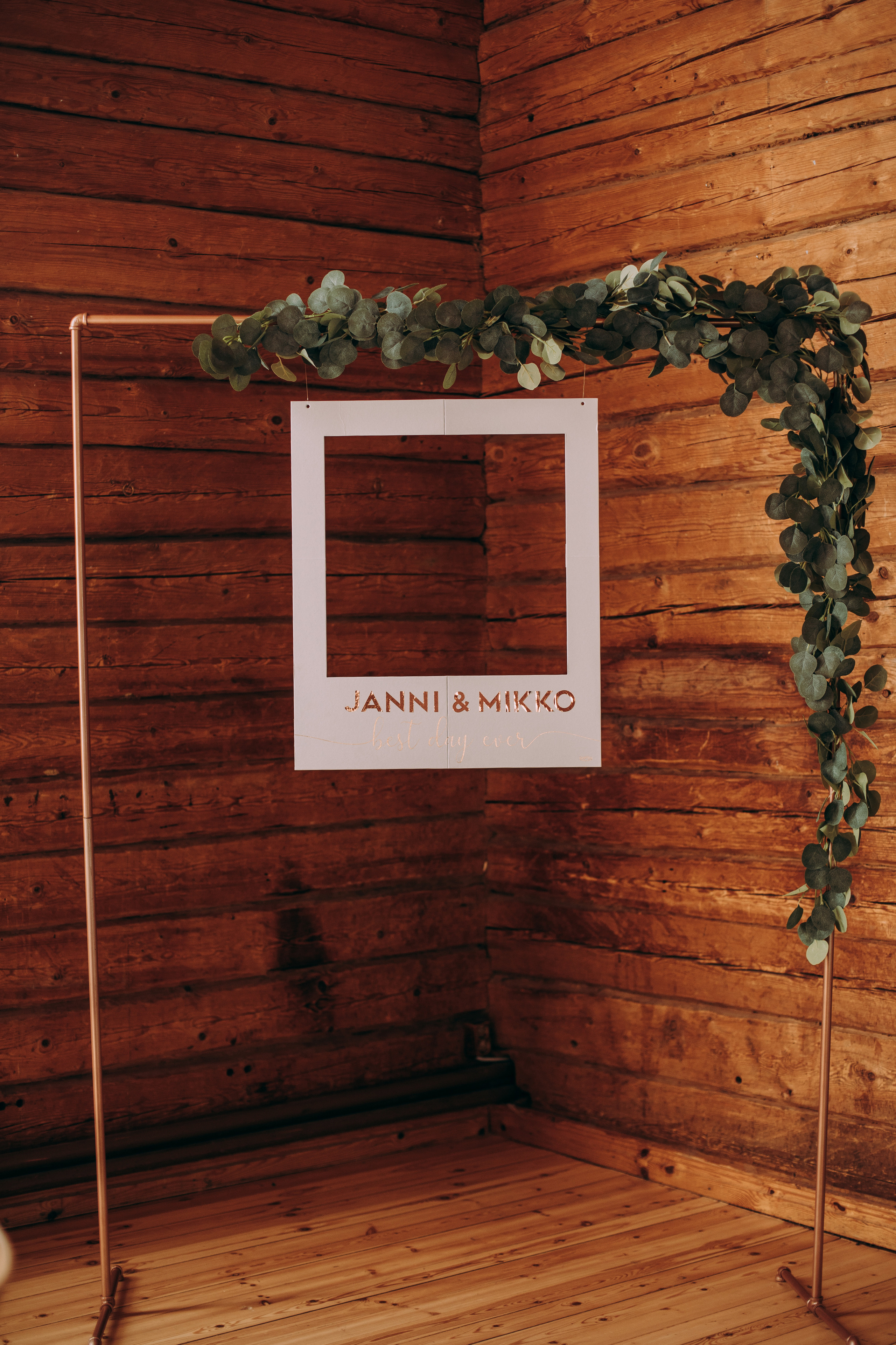 TAPAHTUMAKUVAUKSET/JUHLAKUVAUKSET. Valokuvaaja Itä-Uudellamaalla Viktoria photography