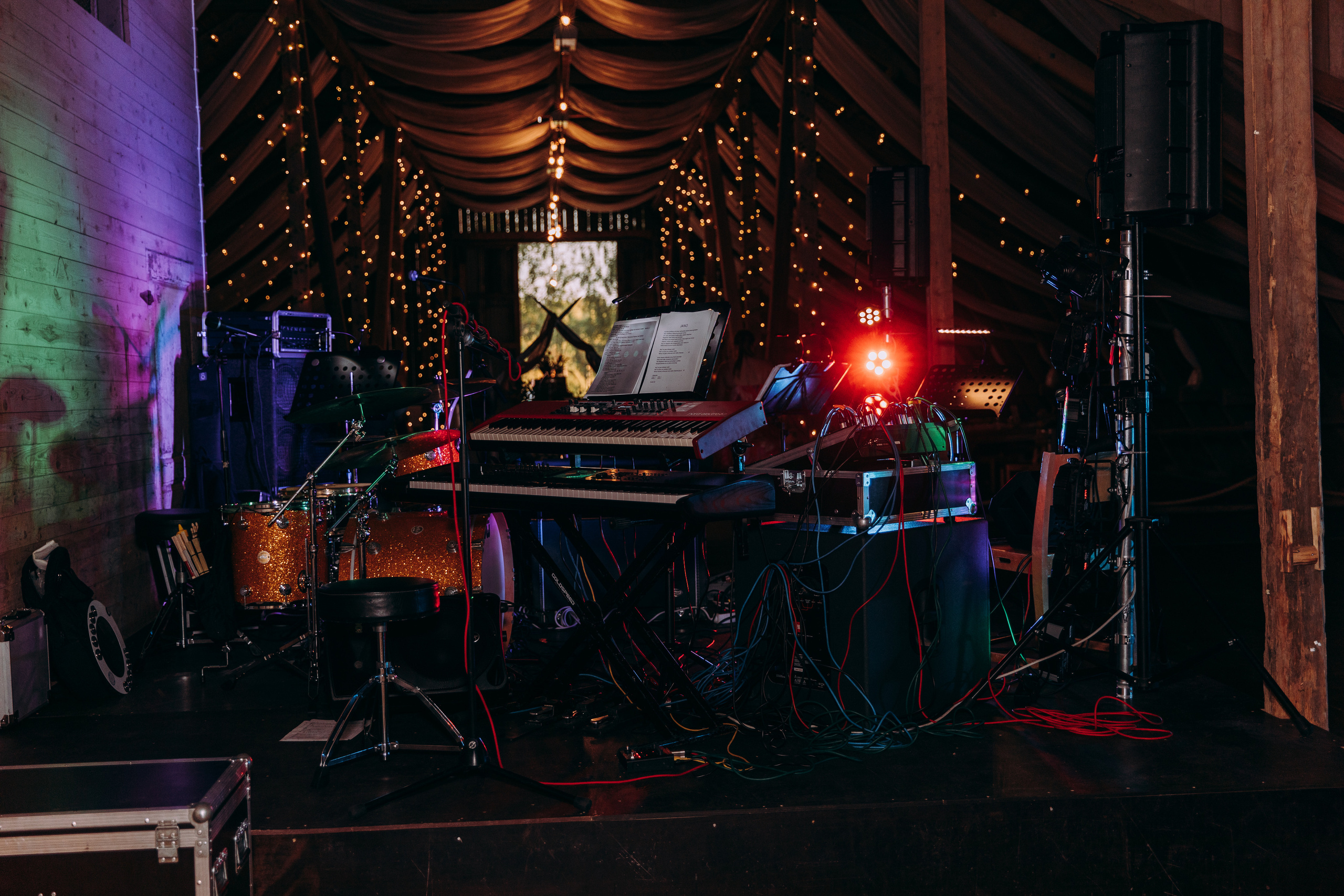 TAPAHTUMAKUVAUKSET/JUHLAKUVAUKSET. Valokuvaaja Itä-Uudellamaalla Viktoria photography