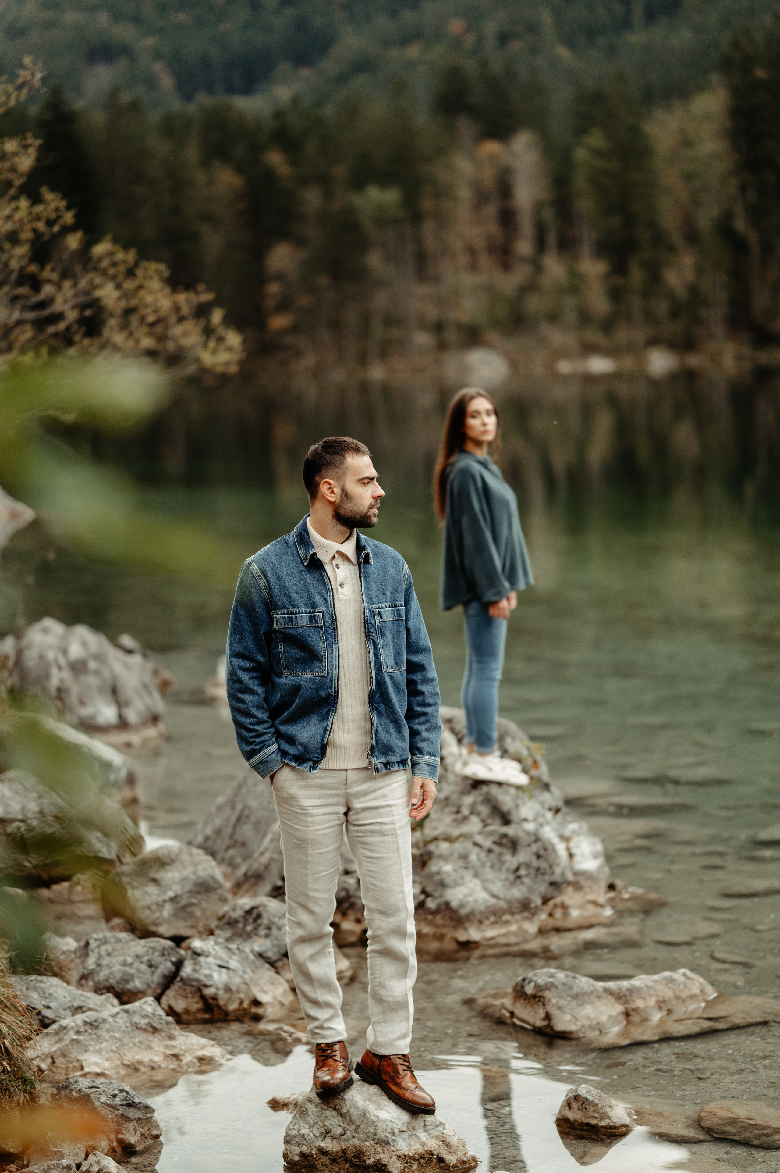 Denis Hanganu din Clanul si sotia lui Raluca, in Hintersee Austria. Proud Vision Weddings | Wedding Photography & Film — Servicii profesionale Foto Video Nunta Iasi