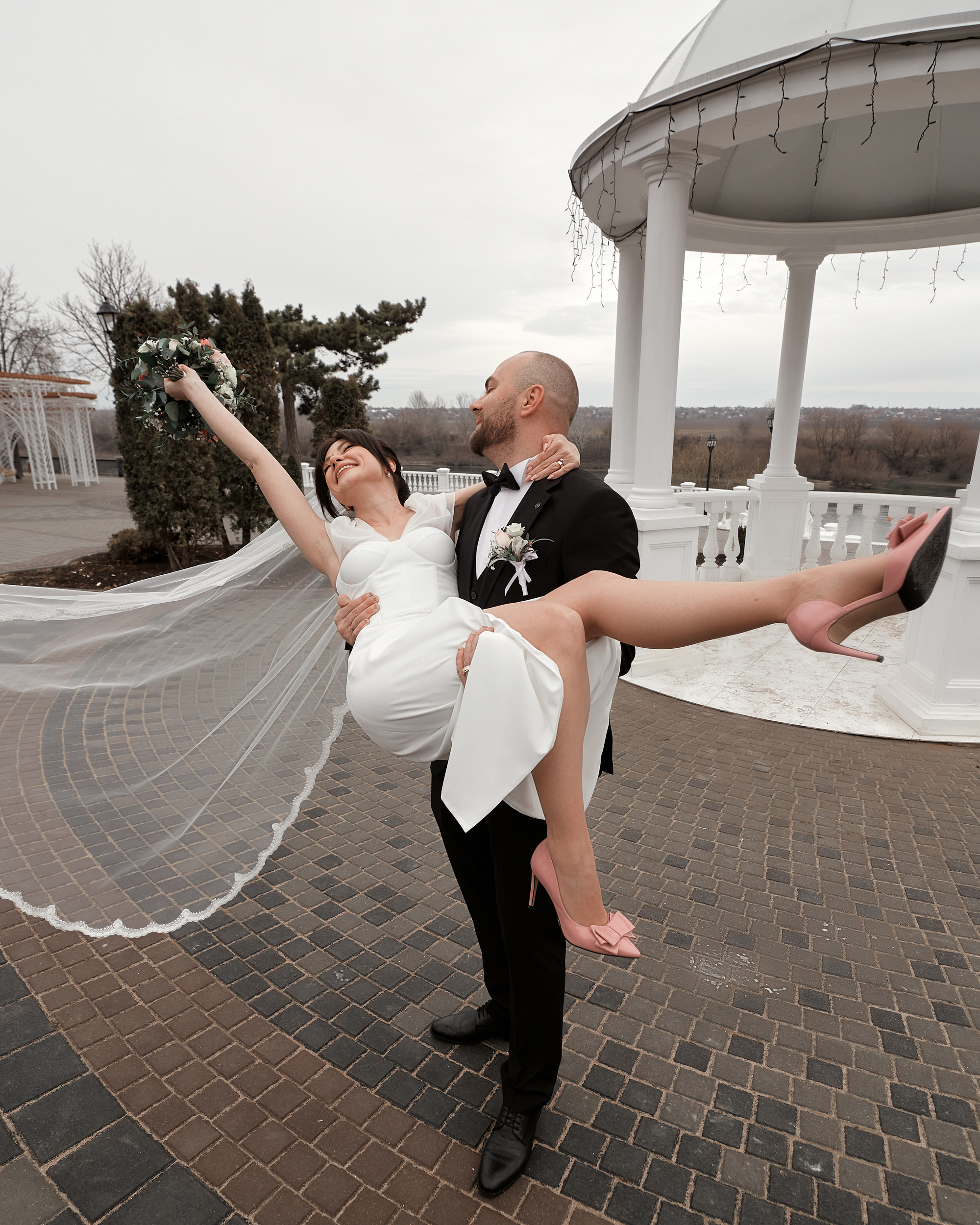 Богдан и Светлана. Дмитрий и Каролина Тофан