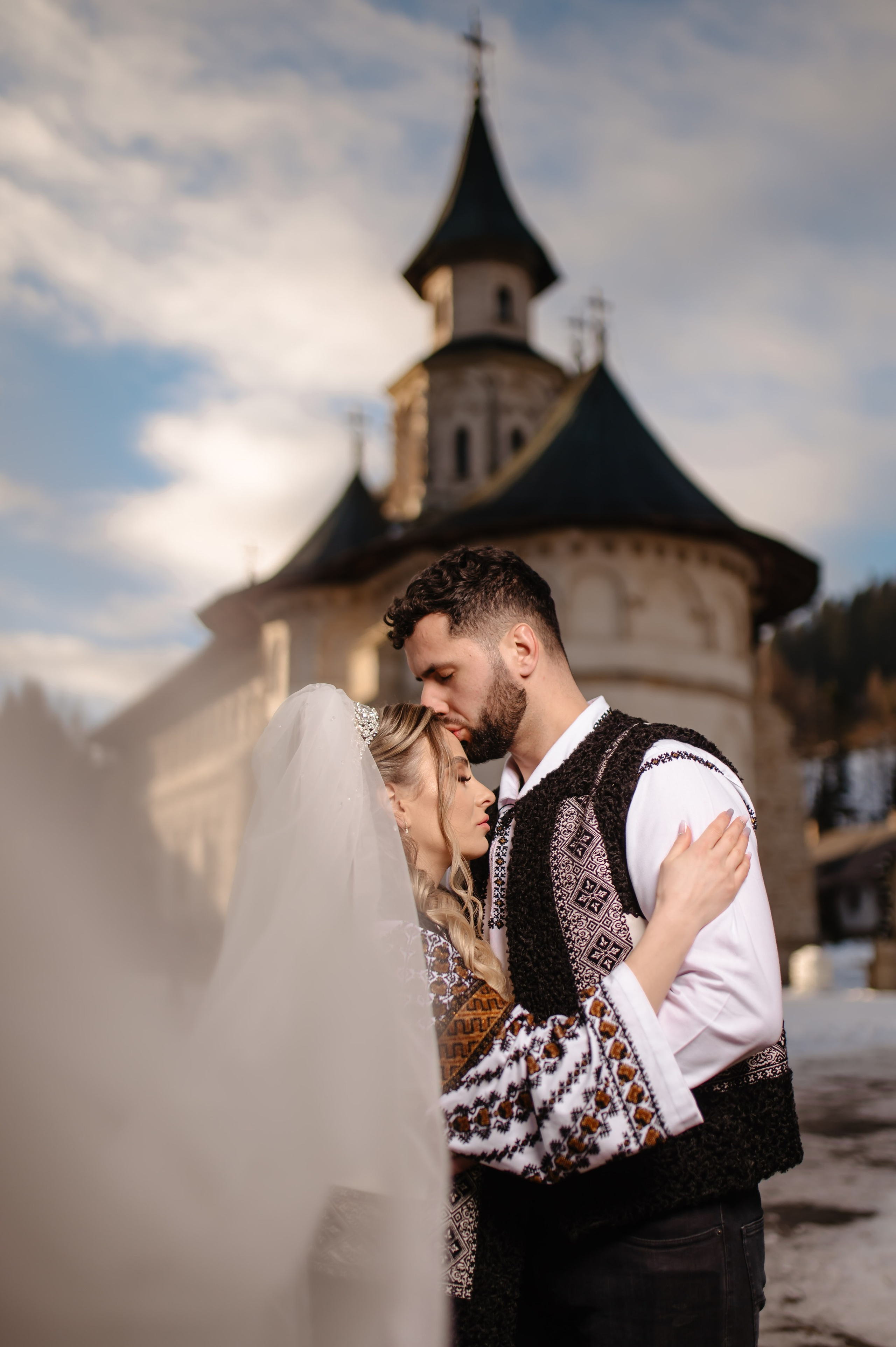 Sedinta foto a lui Costica si Ionela. Fotografie & Videografie evenimente - Suceava, Romania