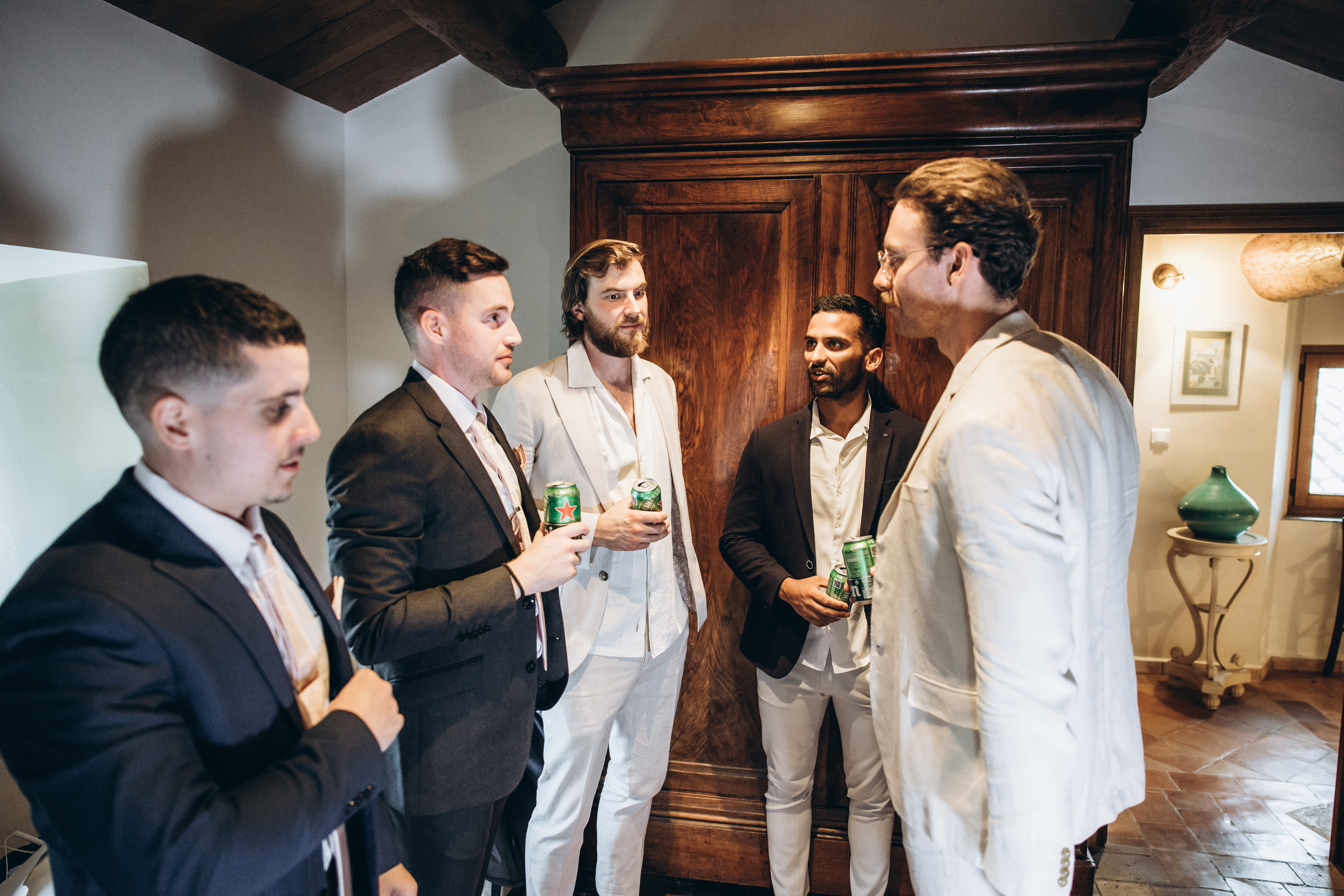 Chloé & Tom. Eugenie Smirnova — wedding, corporate and lifestyle photographer in Toulouse and Southwest France