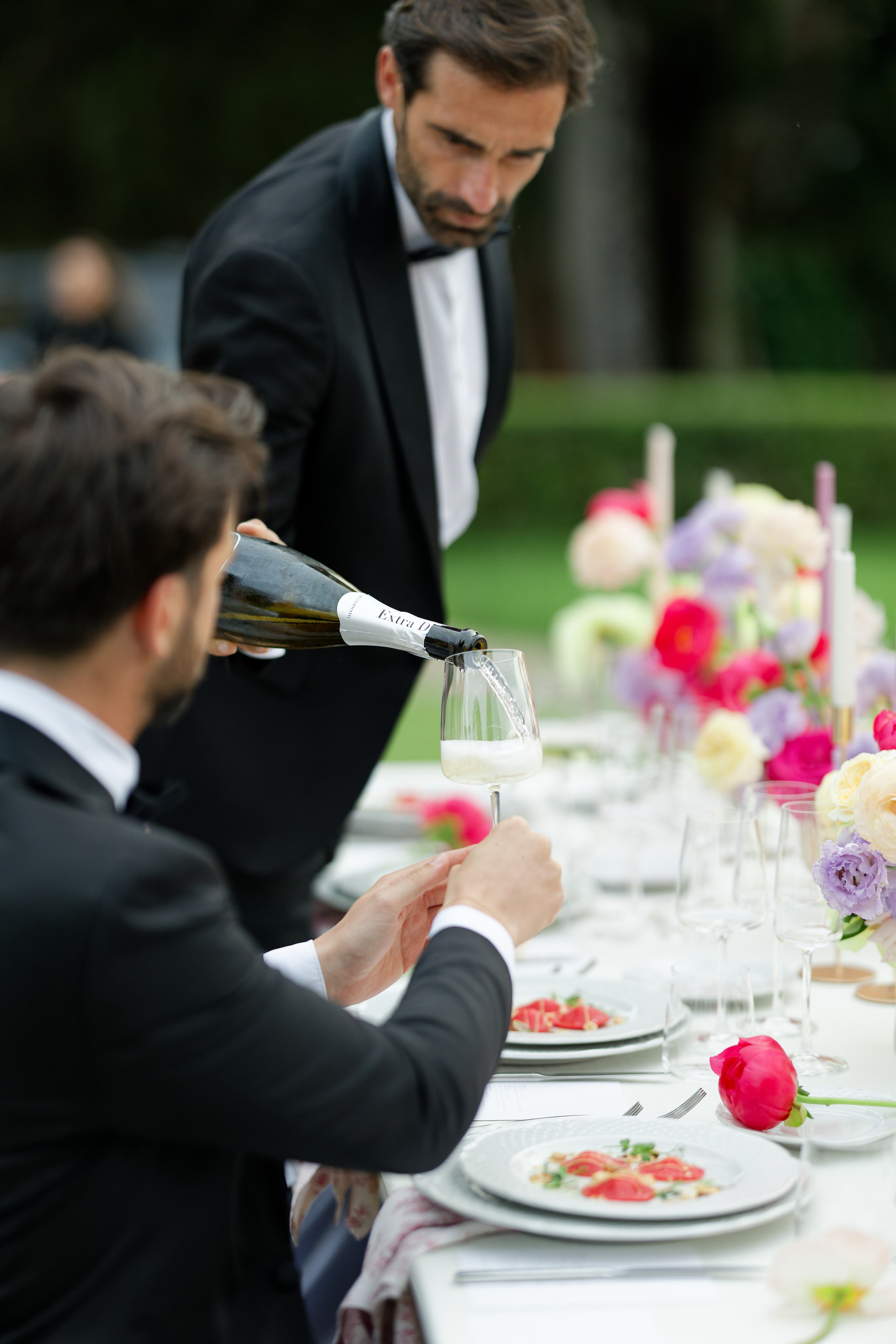 Wedding editorial at Villa di Geggiano, Tuscany, Italy