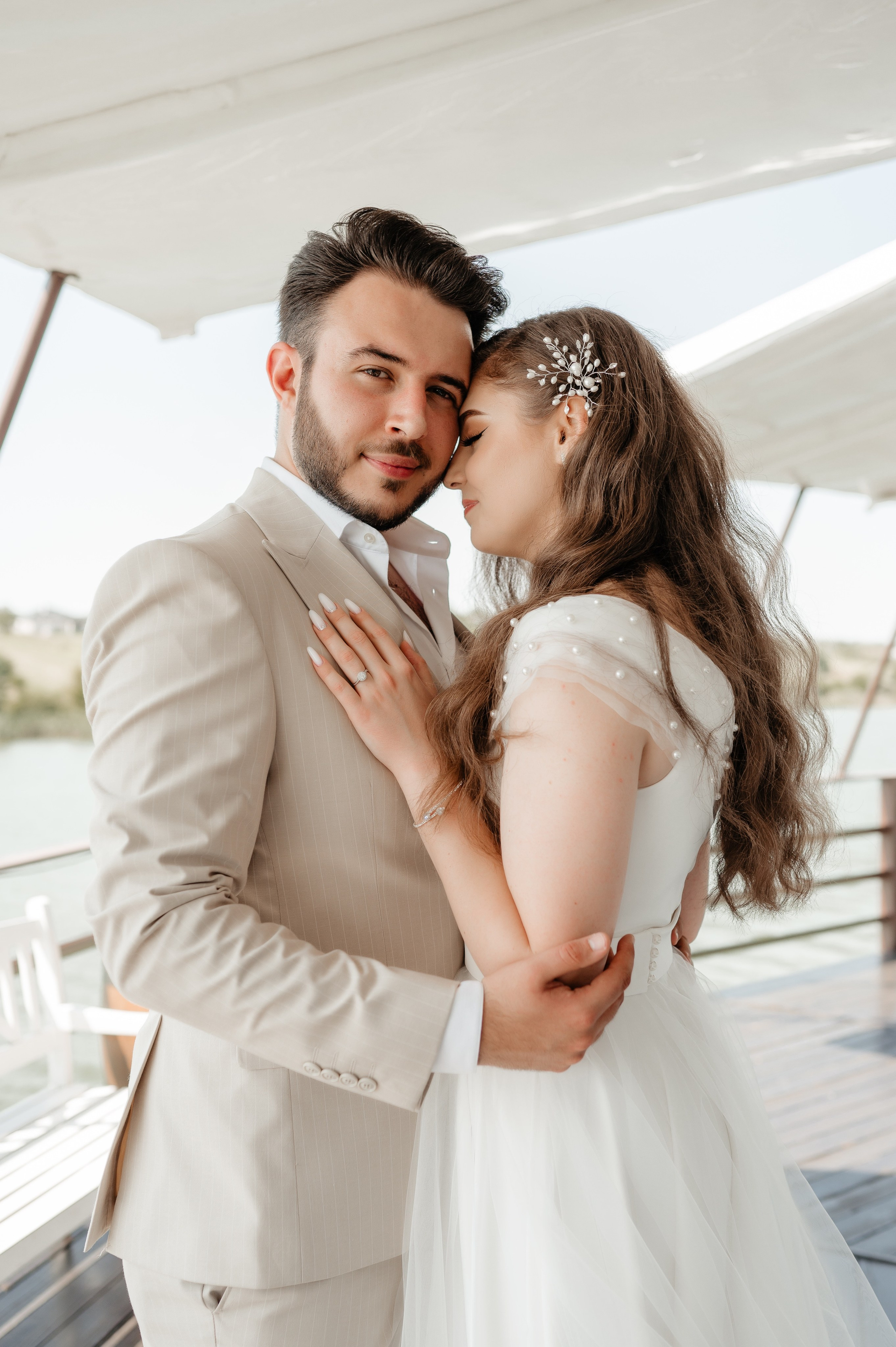 Cununie civila in aer liber si sedinta foto de cuplu. Proud Vision Weddings | Wedding Photography & Film — Servicii profesionale Foto Video Nunta Iasi