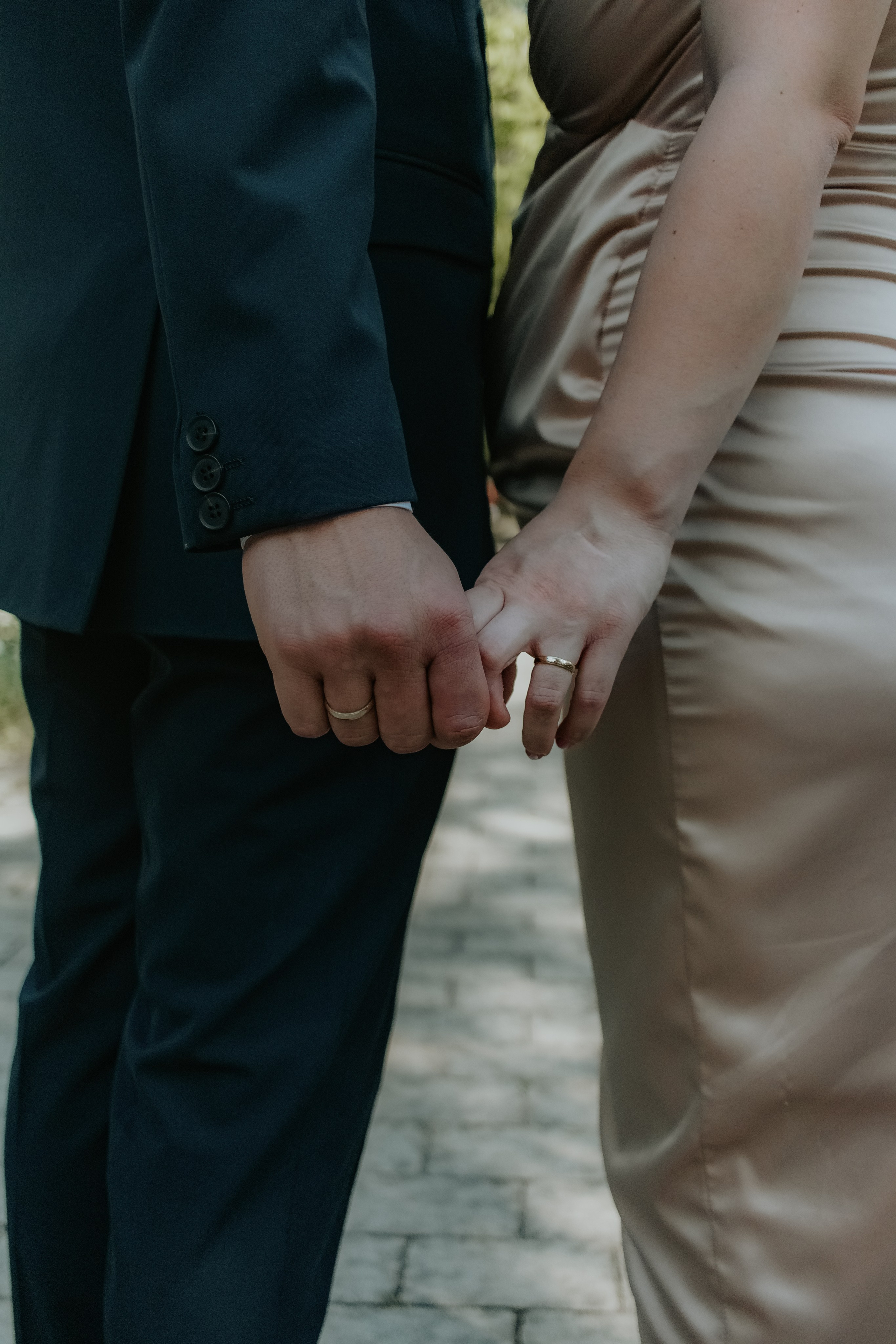 Ana & Alex. Fotograf si videograf — evenimente si studio