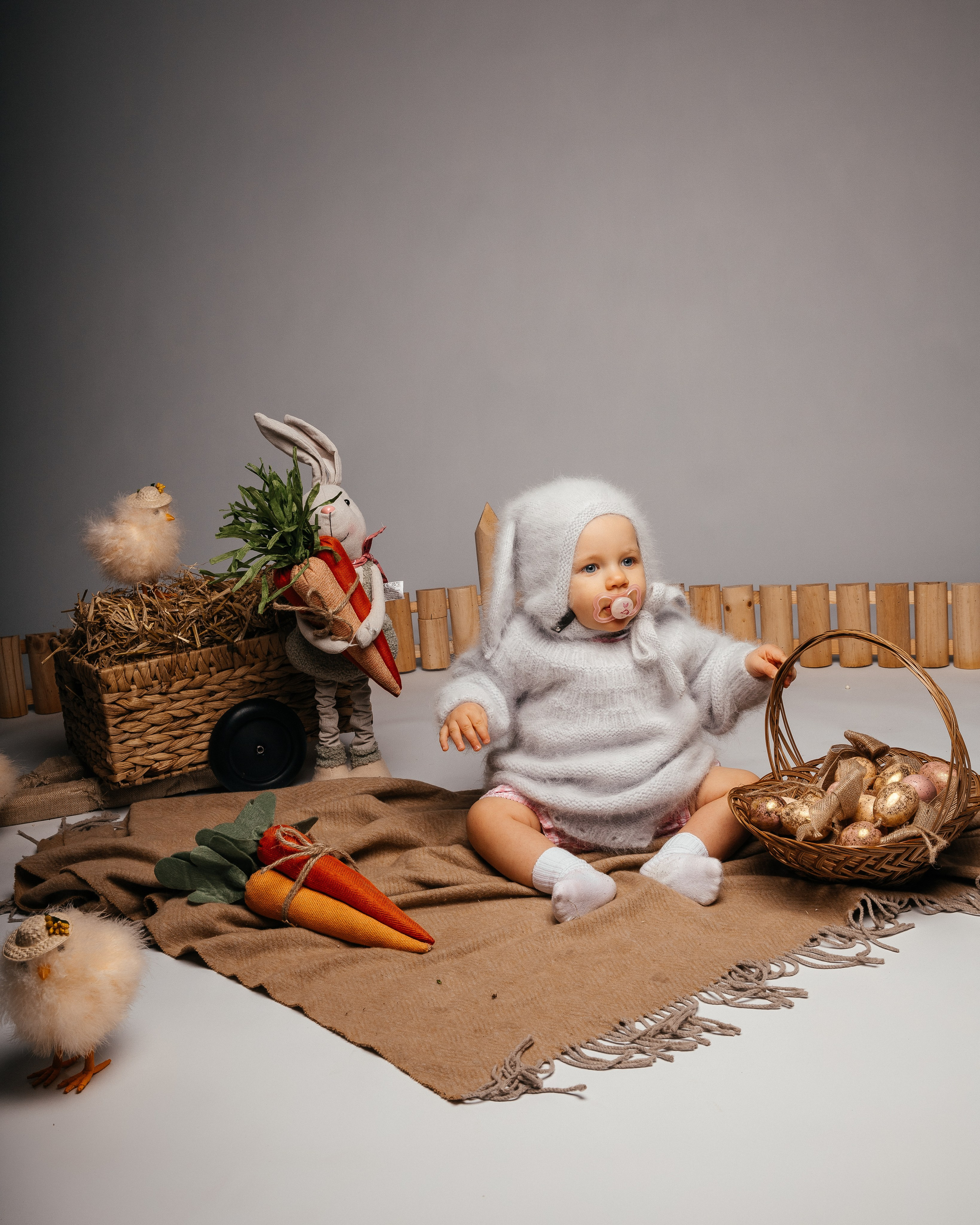 Easter Photoshoot. Https://valphoto.wfolio.pro/