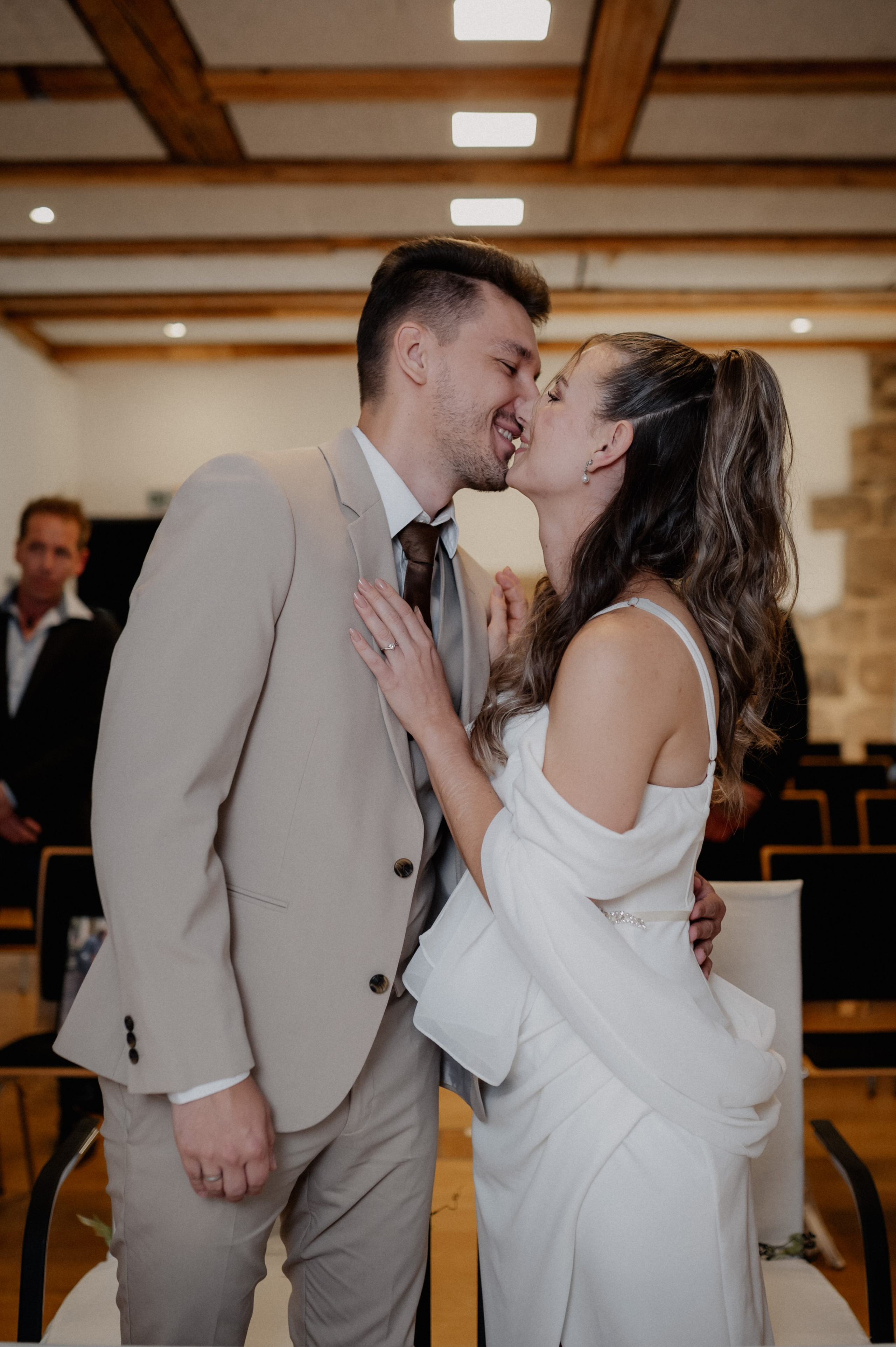 CIVIL WEDDING IN STADTSCHLOSS IN HERRIEDEN. Photographer in Nuremberg Irina Mehnert from Ansbach
