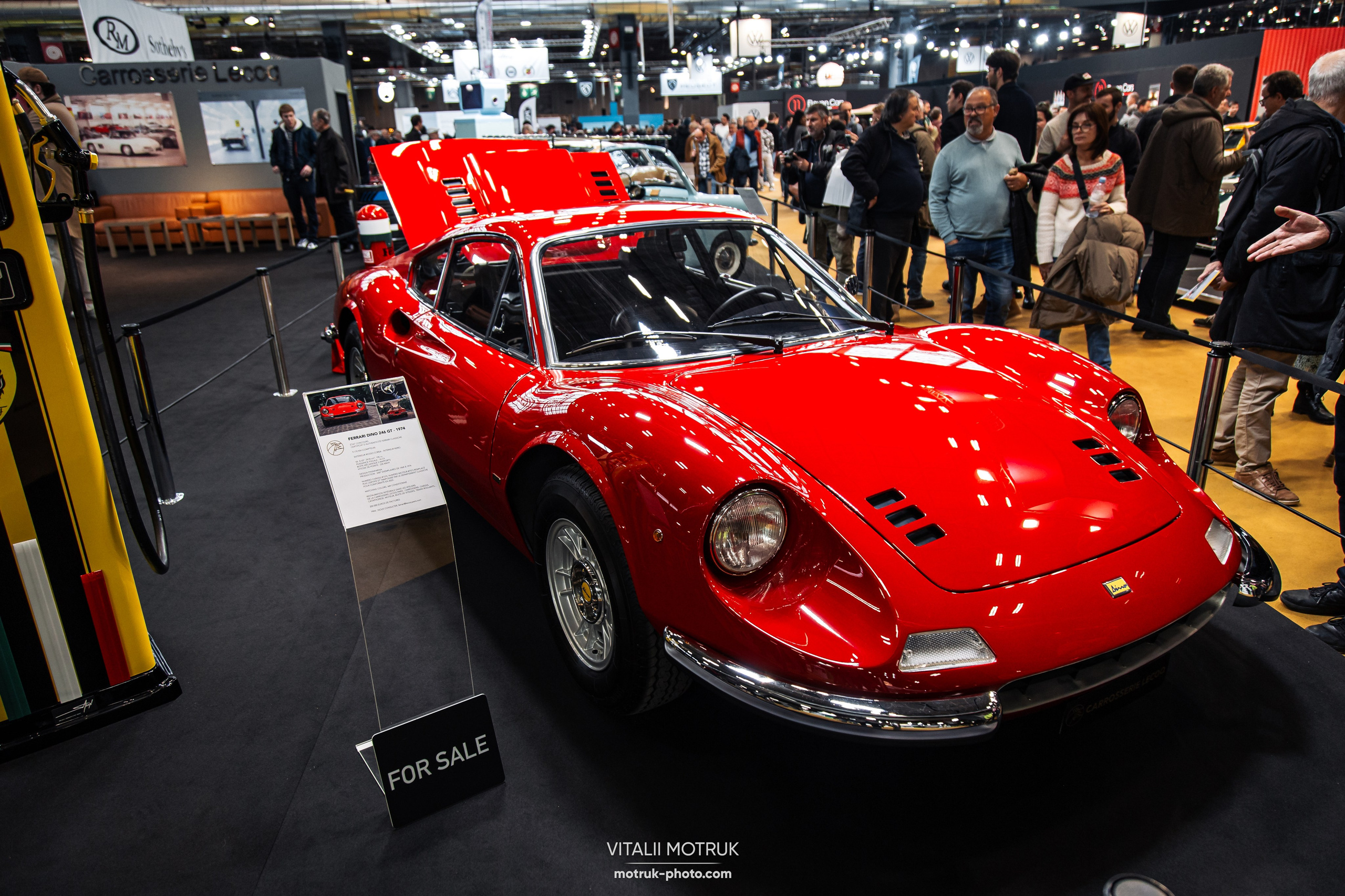Retromobile 2023. Photographer in Paris — Vitalii Motruk