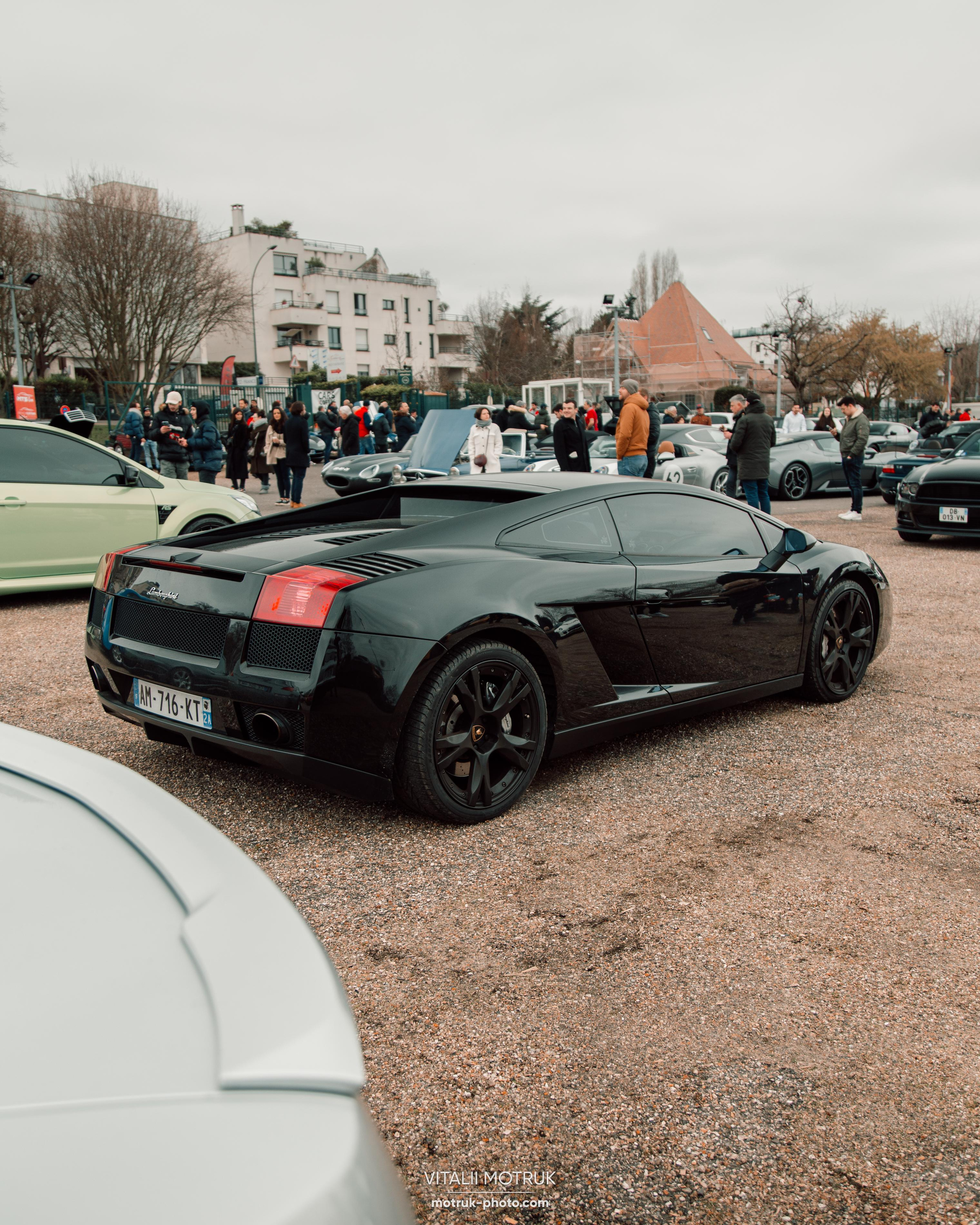 Cars and Coffee 12.02. Photographer in Paris — Vitalii Motruk