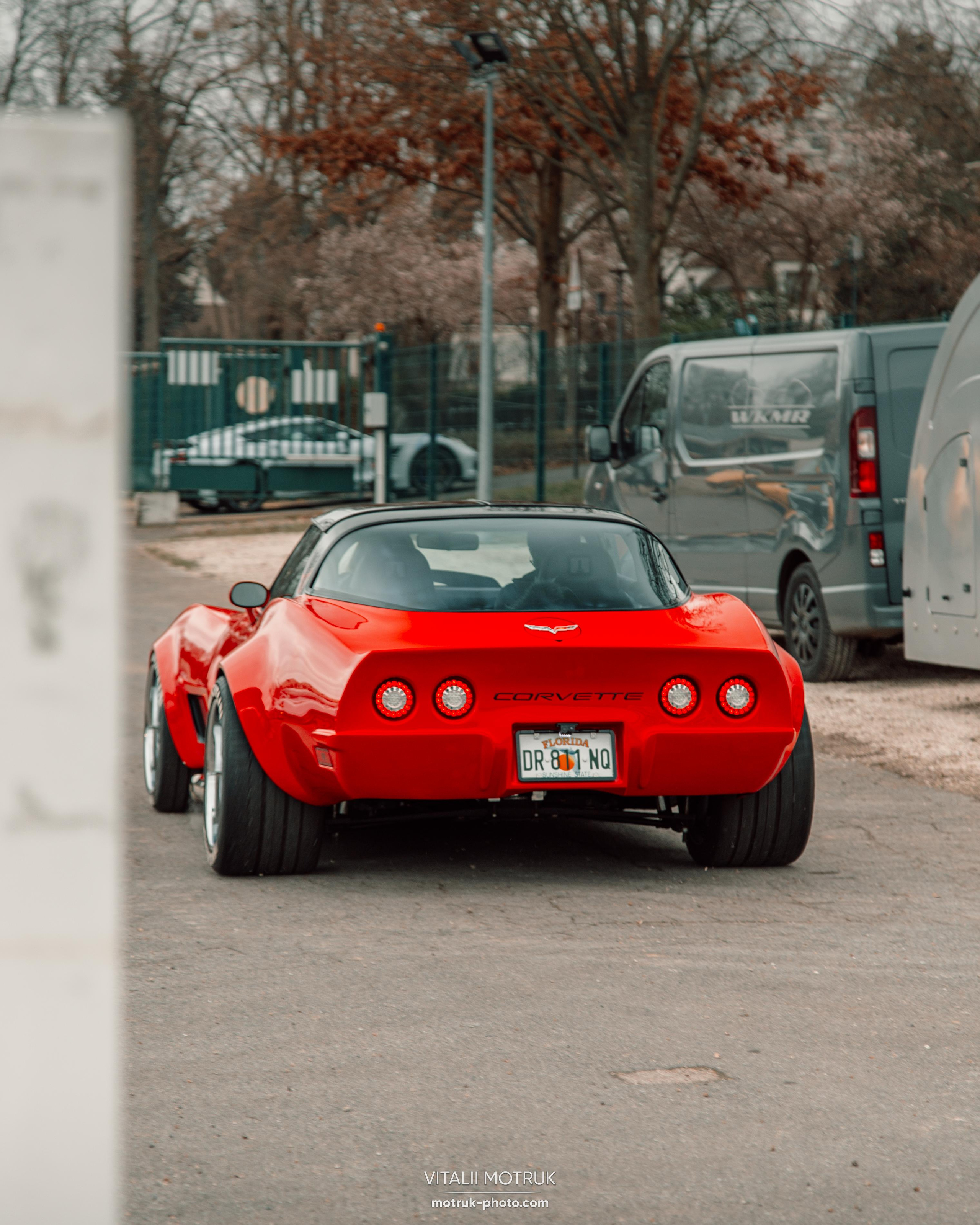 Cars and Coffee 12.02. Photographer in Paris — Vitalii Motruk