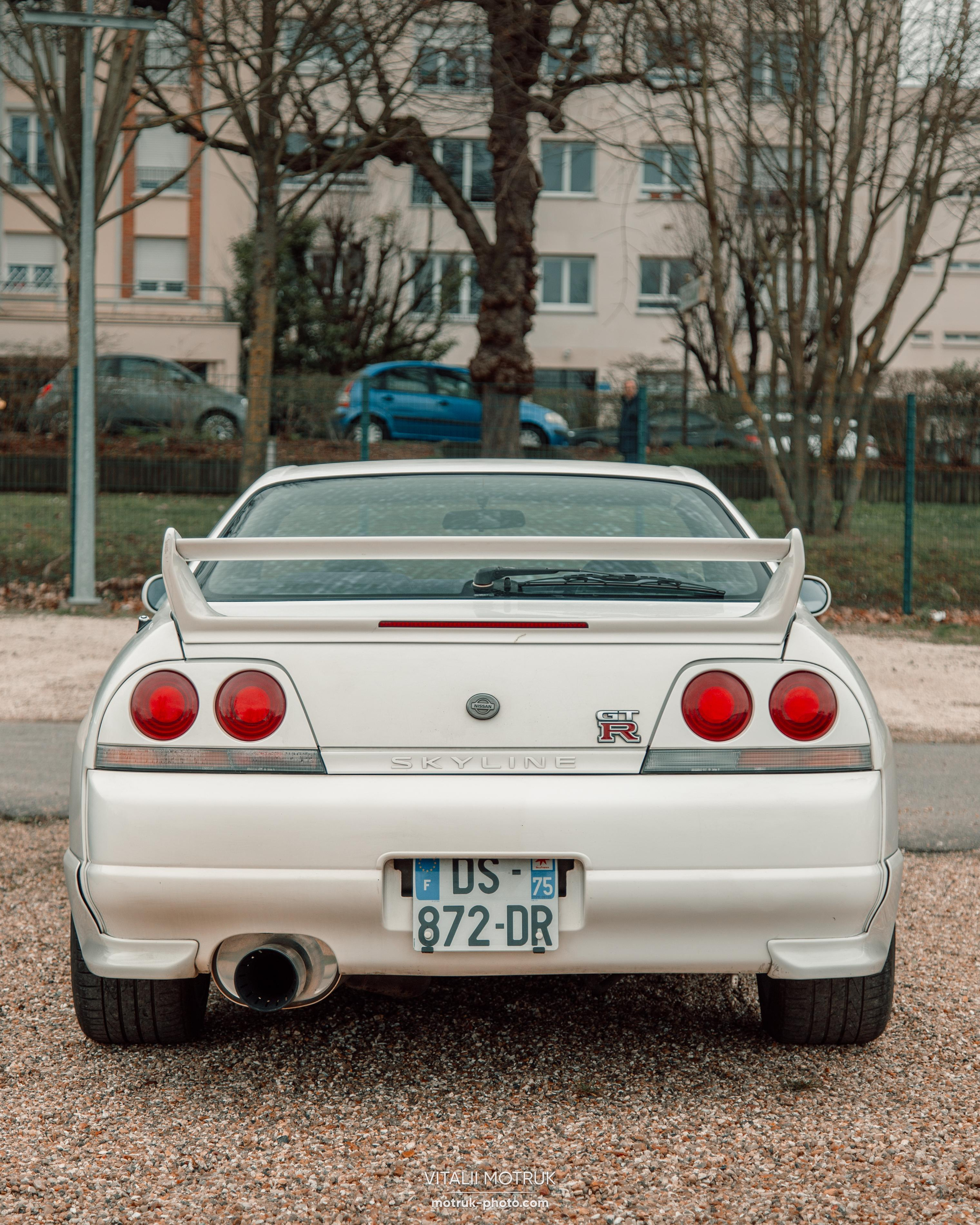 Cars and Coffee 12.02. Photographer in Paris — Vitalii Motruk