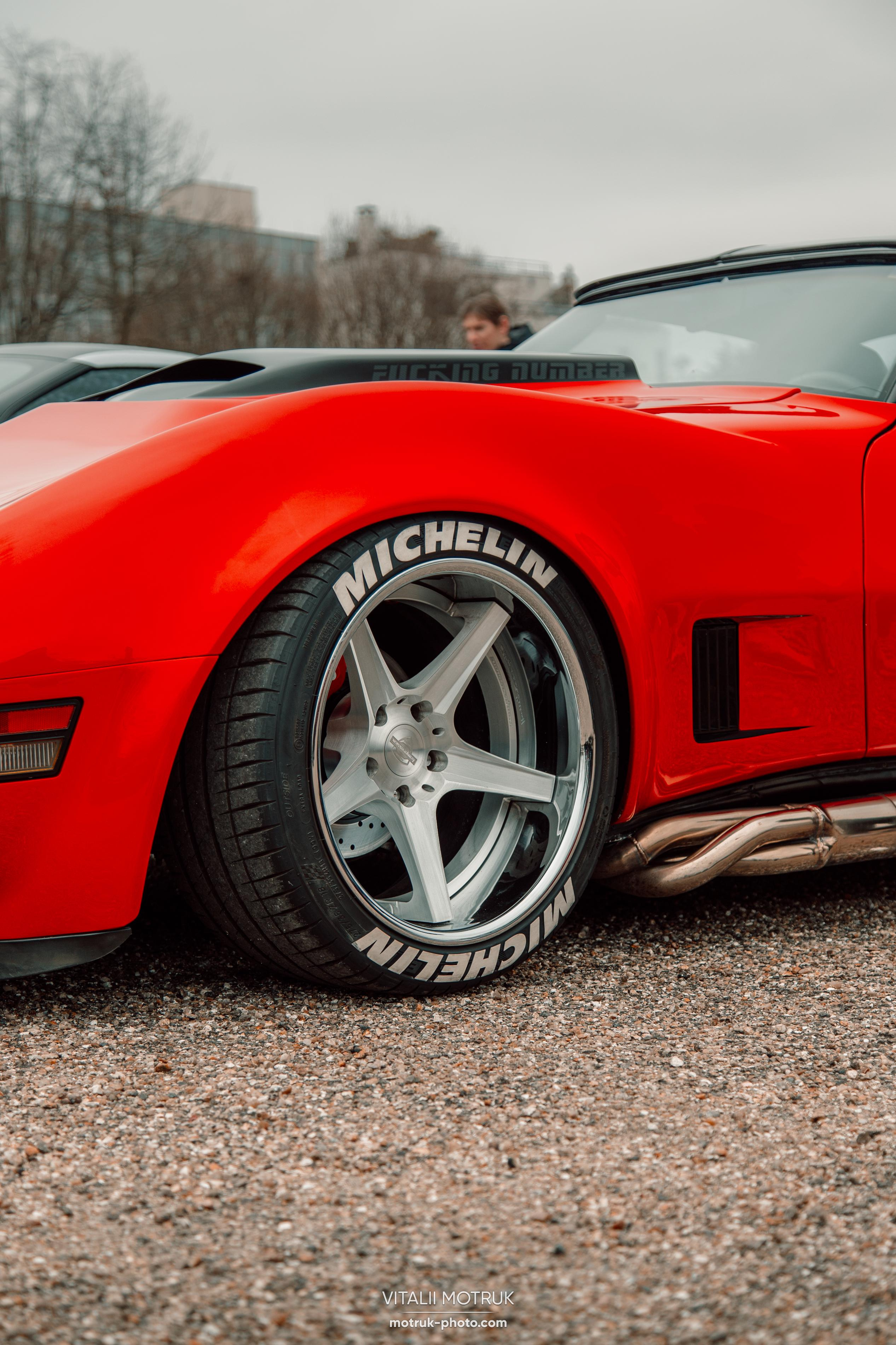 Cars and Coffee 12.02. Photographer in Paris — Vitalii Motruk