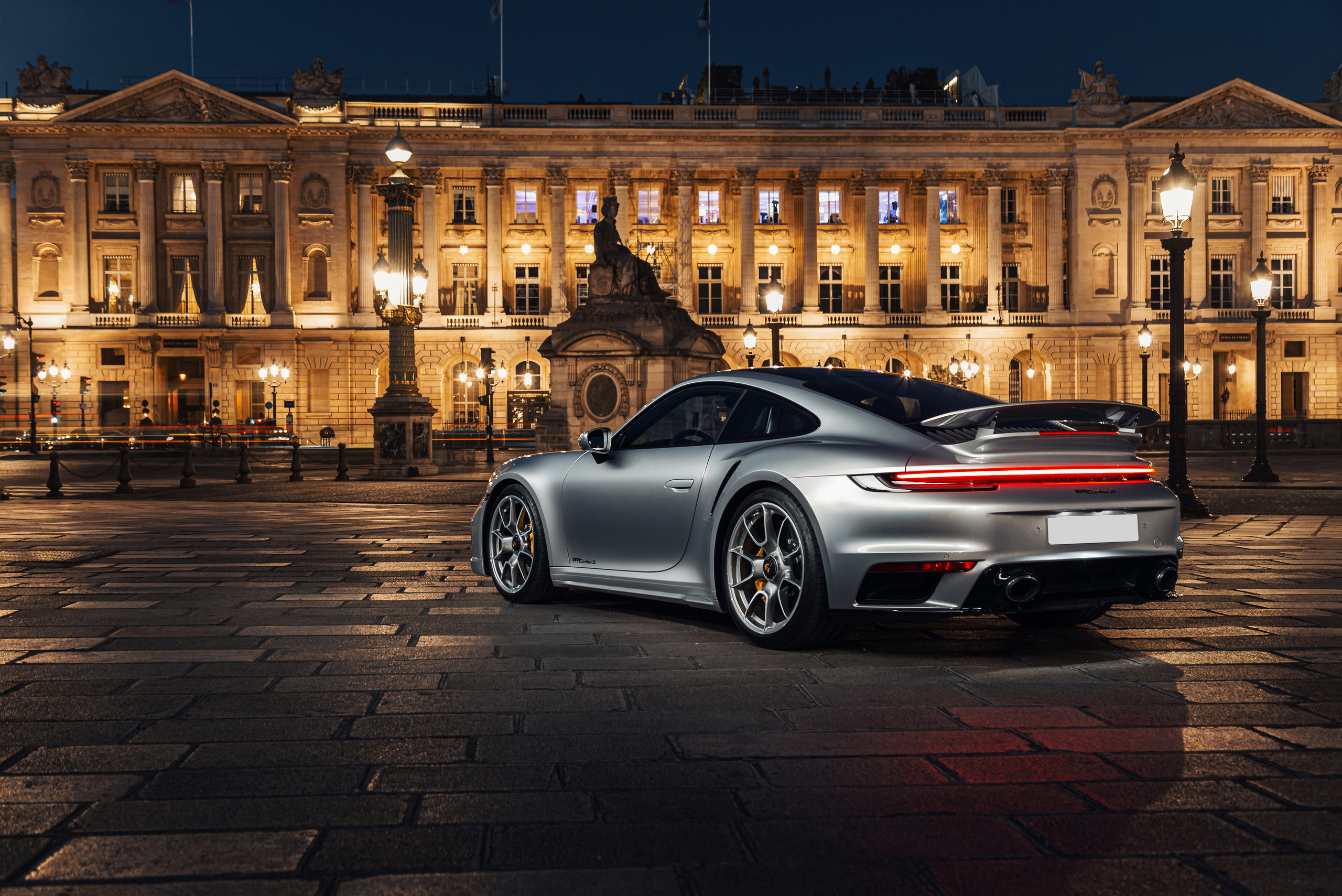 Porsche 911 Turbo S. Photographer in Paris — Vitalii Motruk