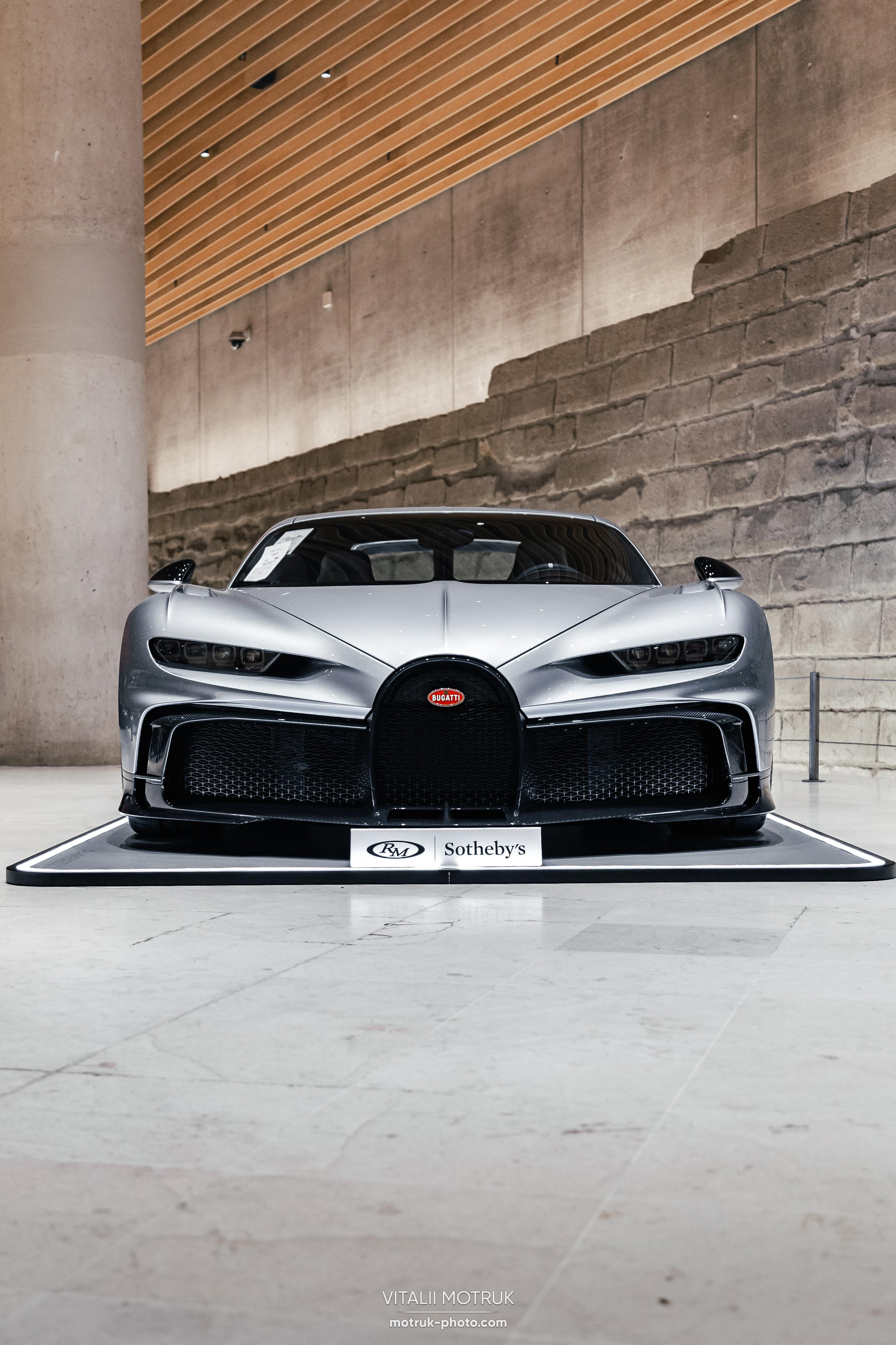 RM Sotheby’s car auction. Photographer in Paris — Vitalii Motruk