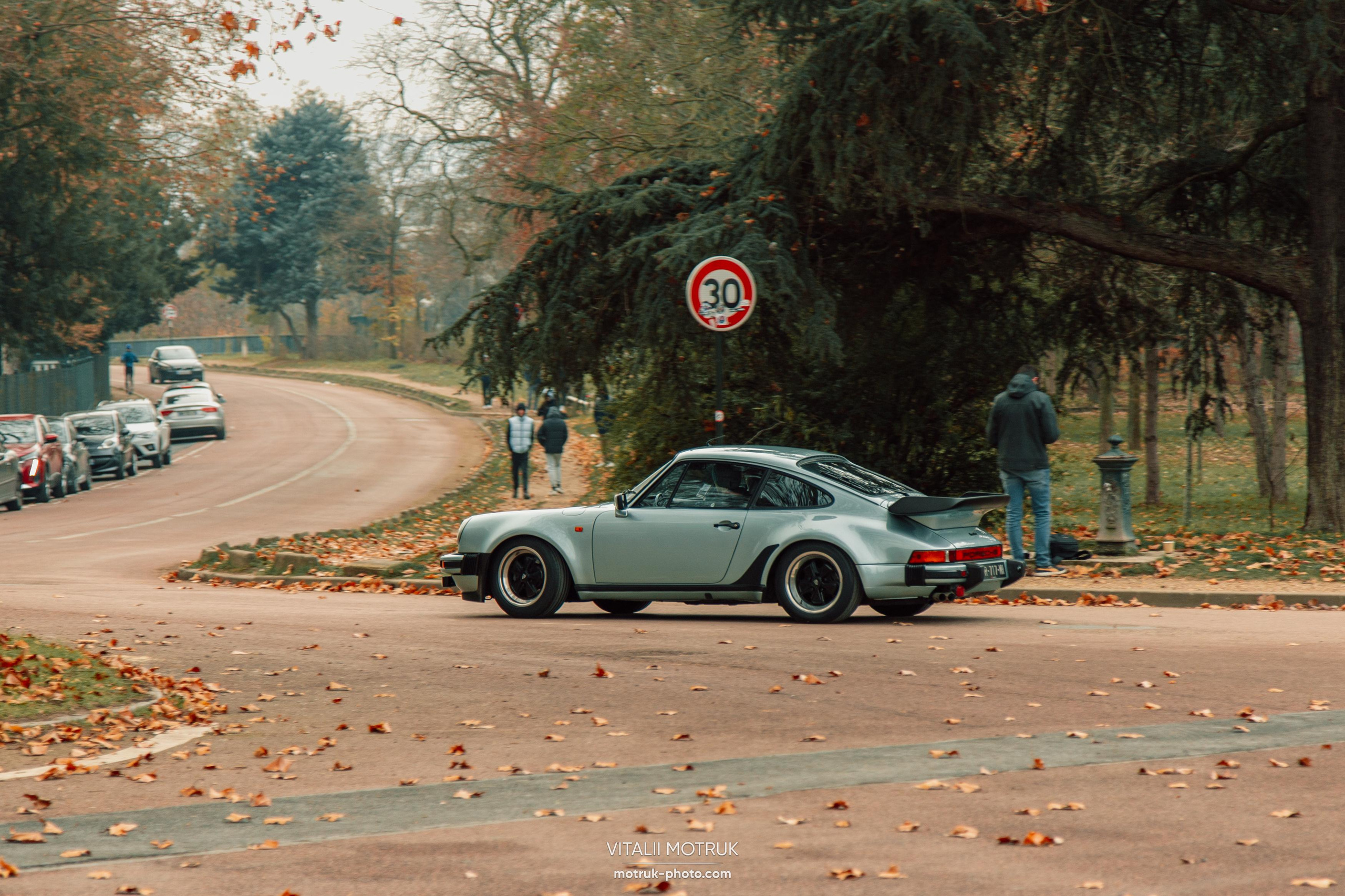 Rassemblement a l’Auteuil. Photographer in Paris — Vitalii Motruk