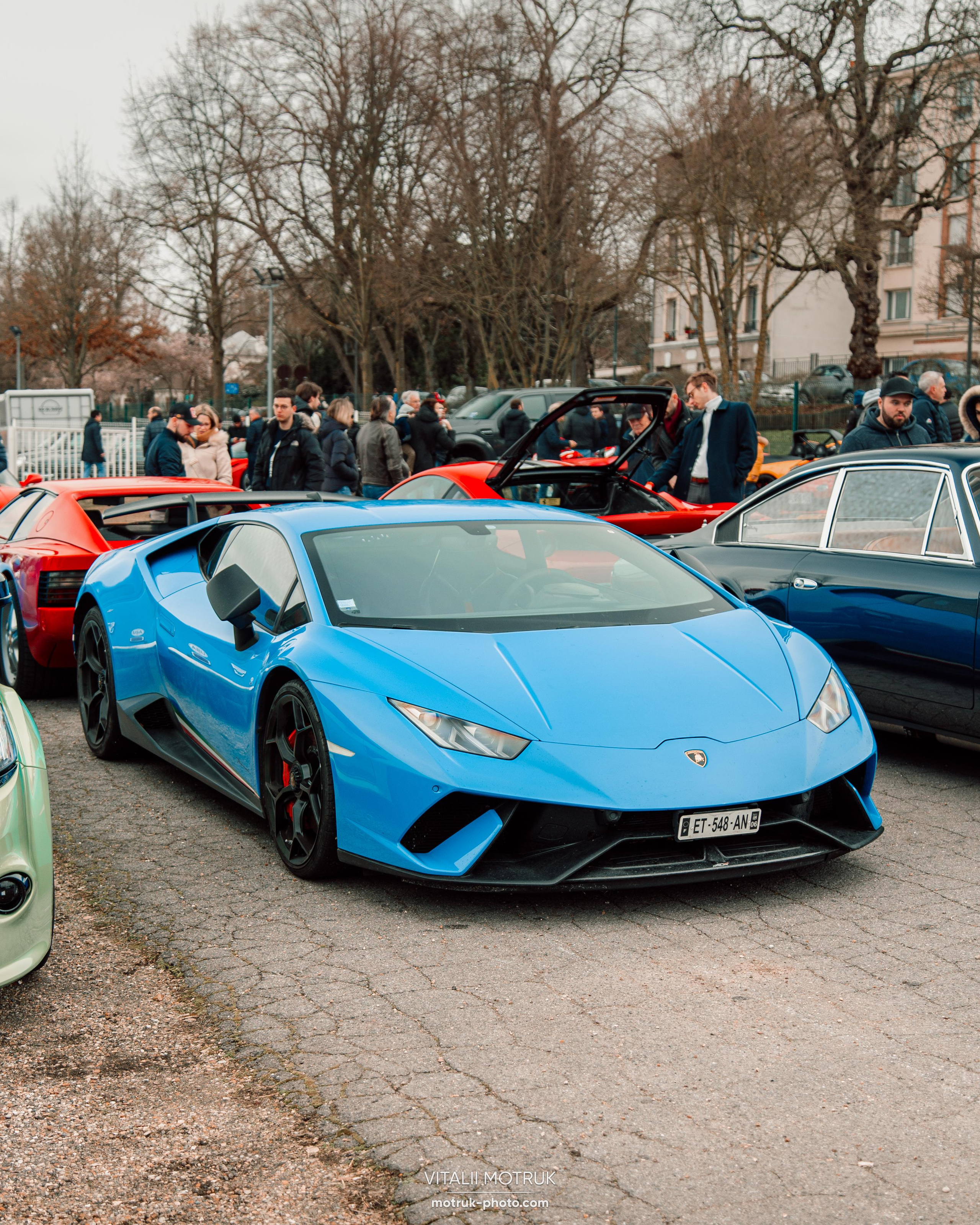 Cars and Coffee 12.02. Photographer in Paris — Vitalii Motruk