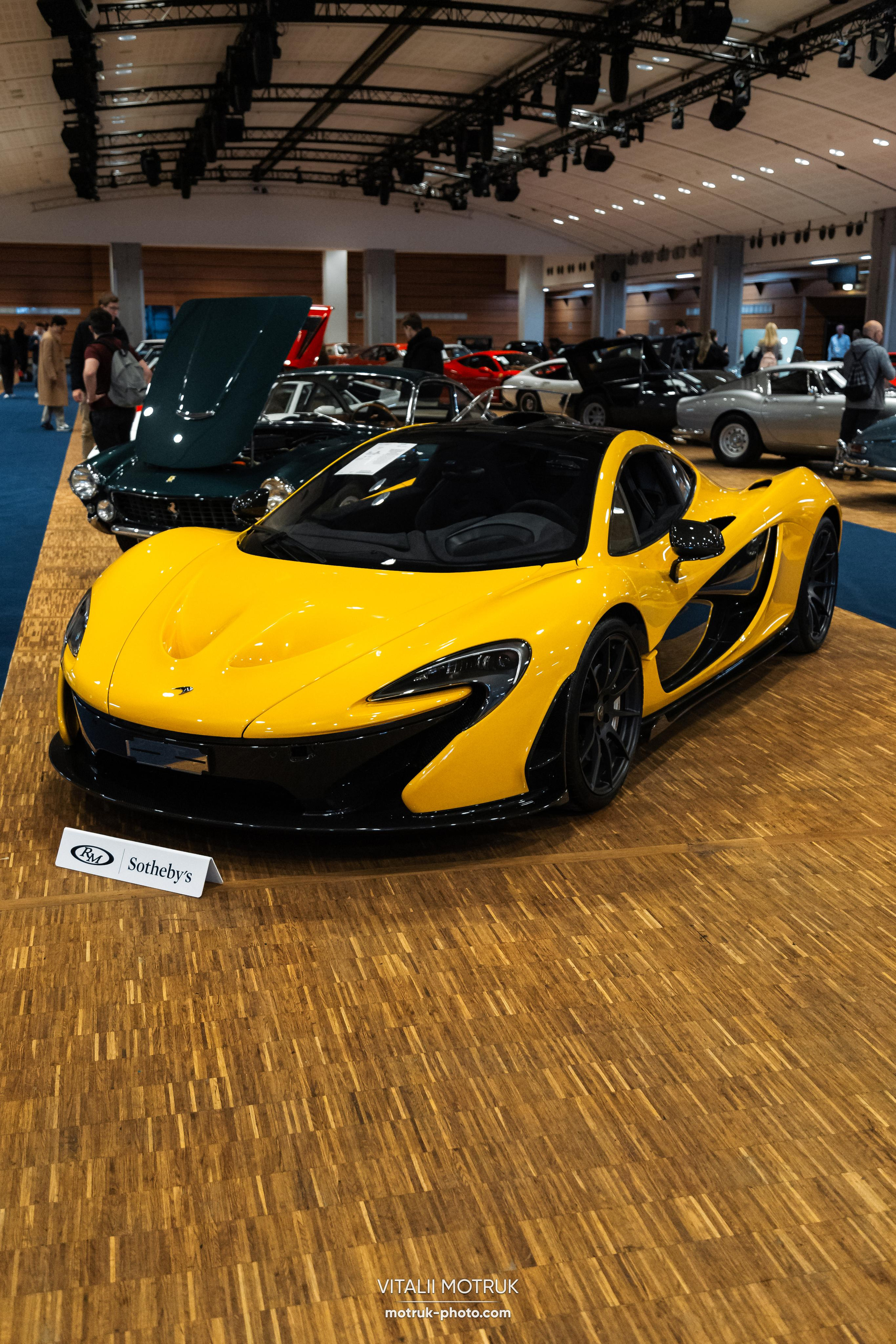 RM Sotheby’s car auction. Photographer in Paris — Vitalii Motruk