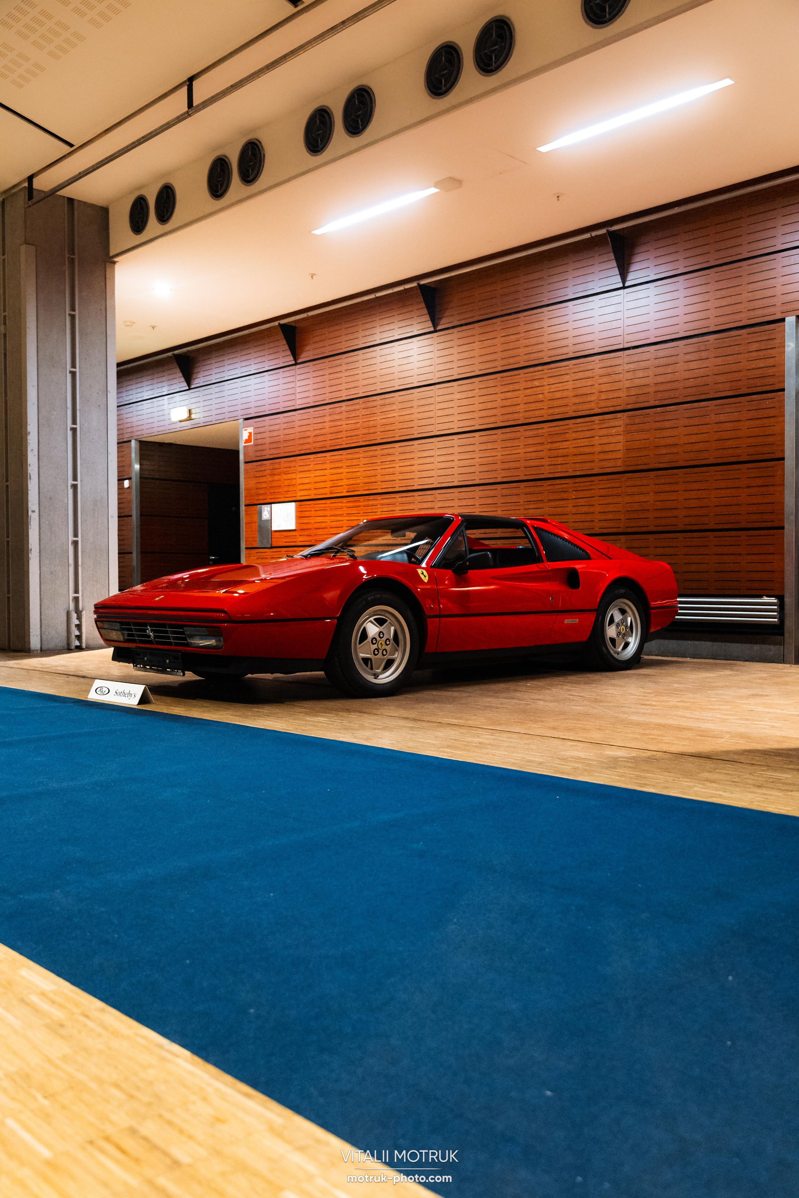RM Sotheby’s car auction. Photographer in Paris — Vitalii Motruk