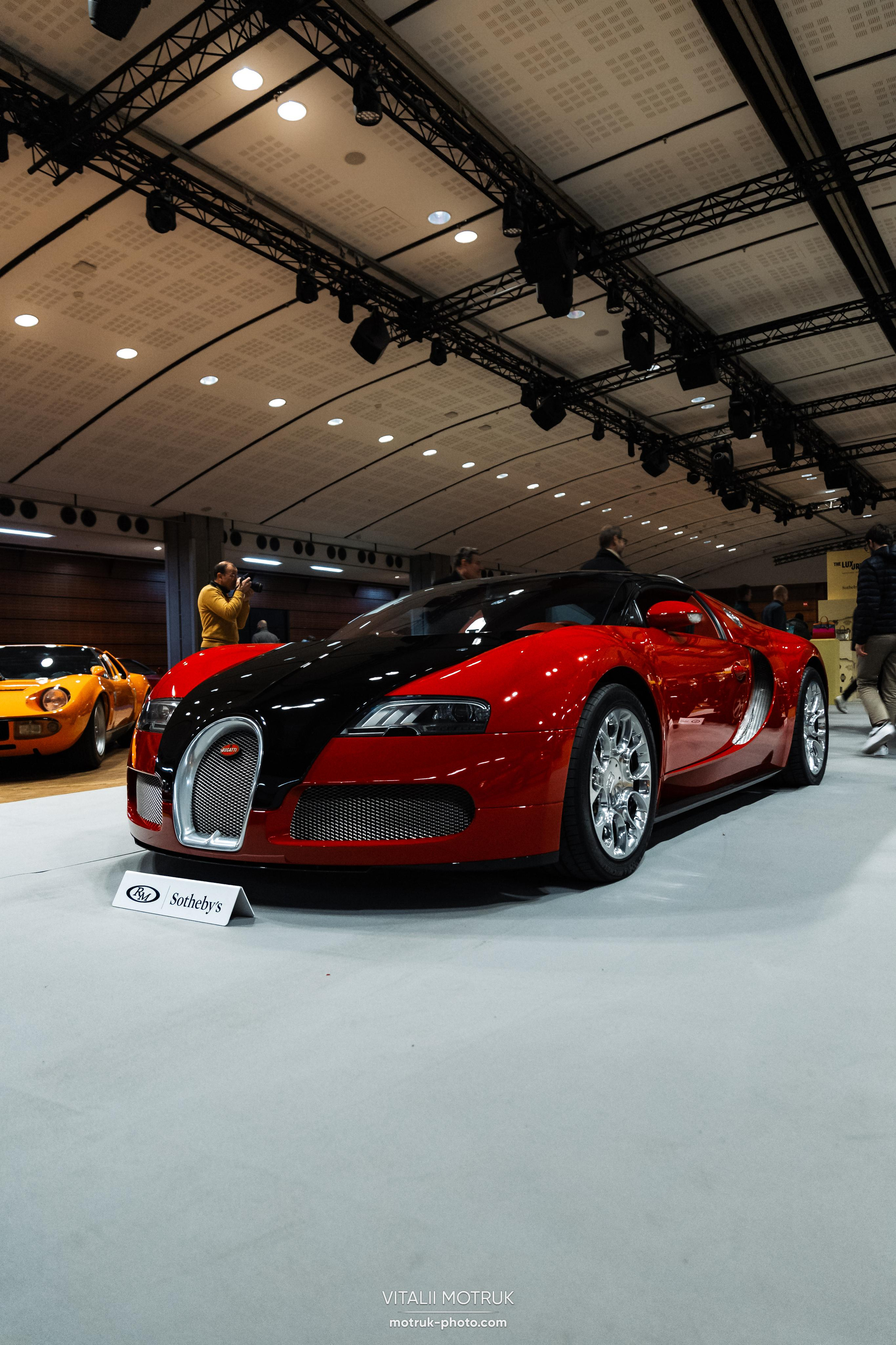RM Sotheby’s car auction. Photographer in Paris — Vitalii Motruk
