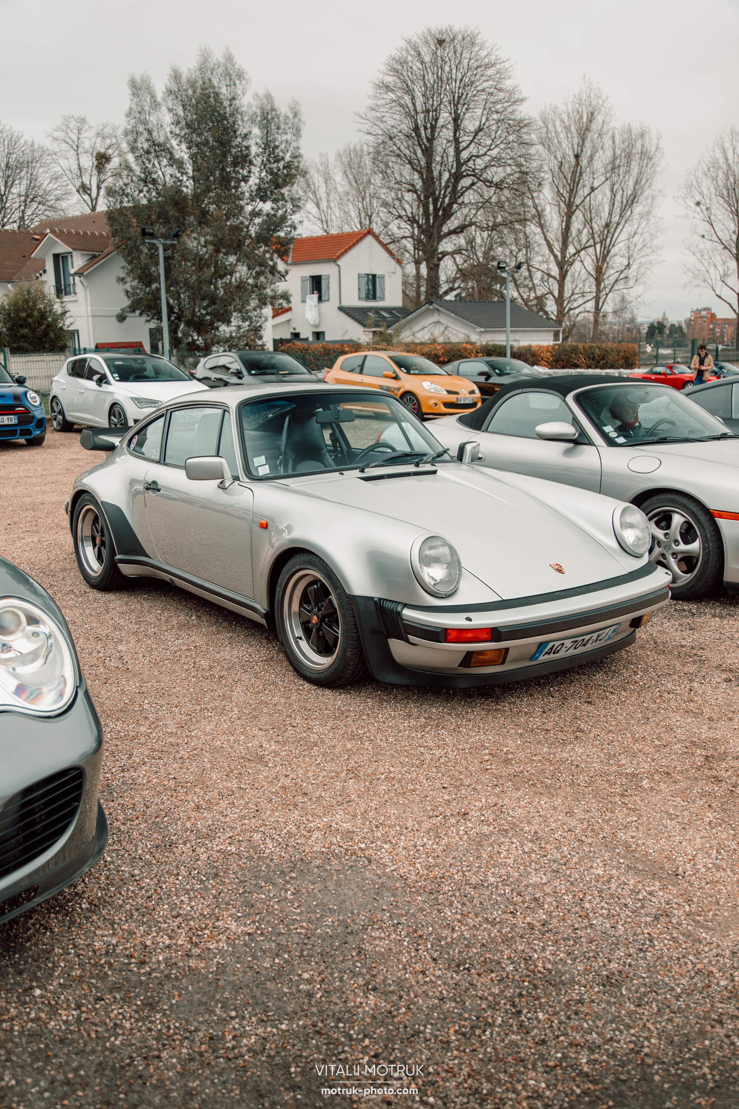 Cars and Coffee 12.02. Photographer in Paris — Vitalii Motruk