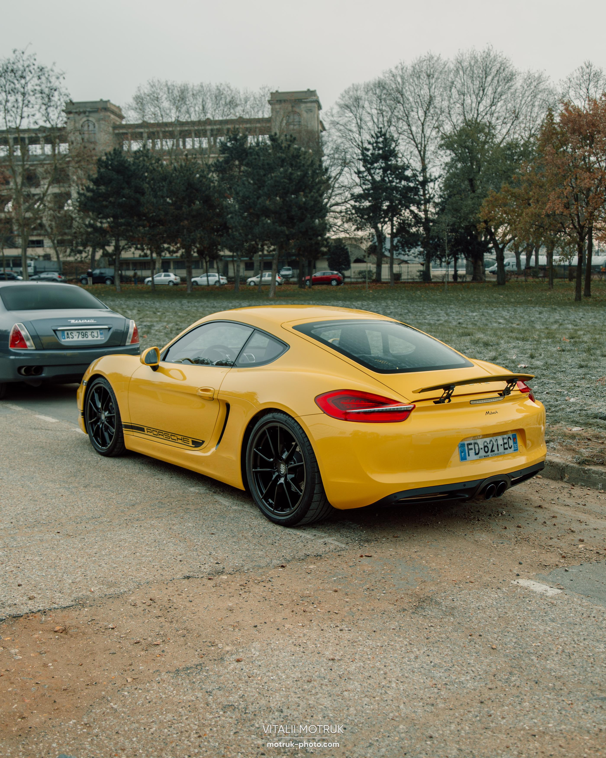 Rassemblement a l’Auteuil. Photographer in Paris — Vitalii Motruk