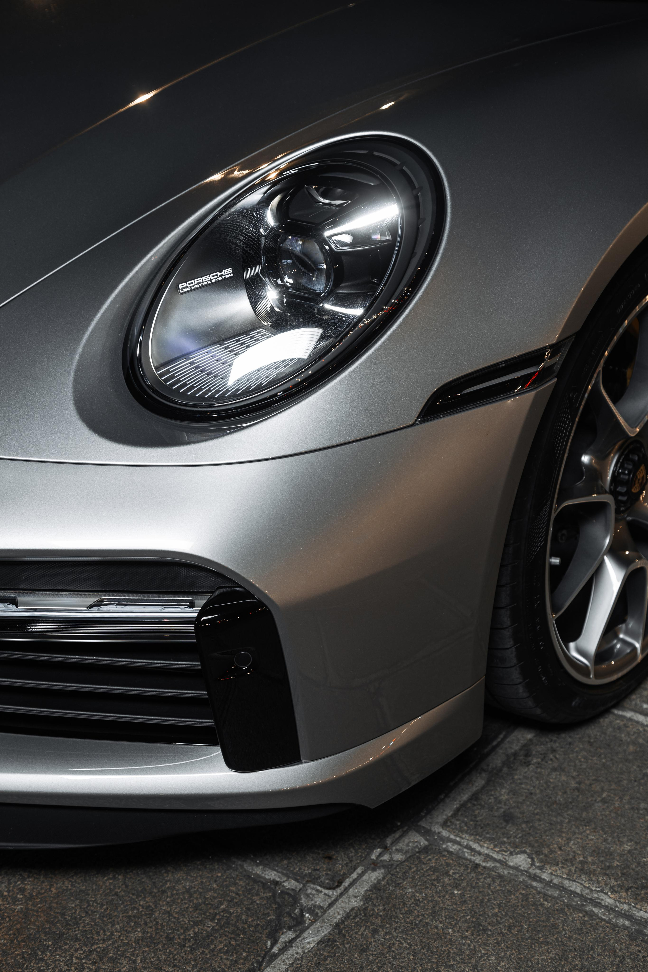 Porsche 911 Turbo S. Photographer in Paris — Vitalii Motruk
