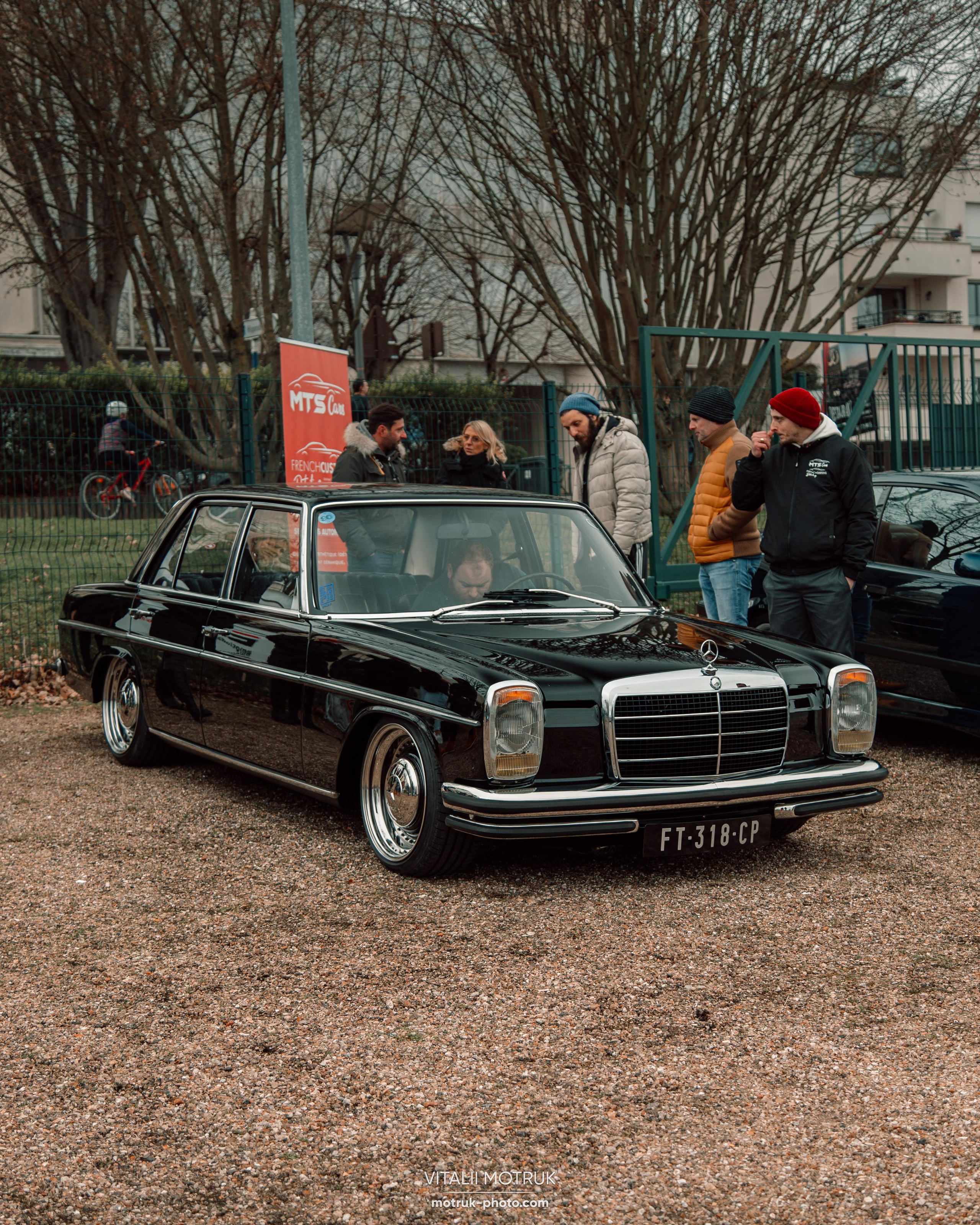 Cars and Coffee 12.02. Photographer in Paris — Vitalii Motruk