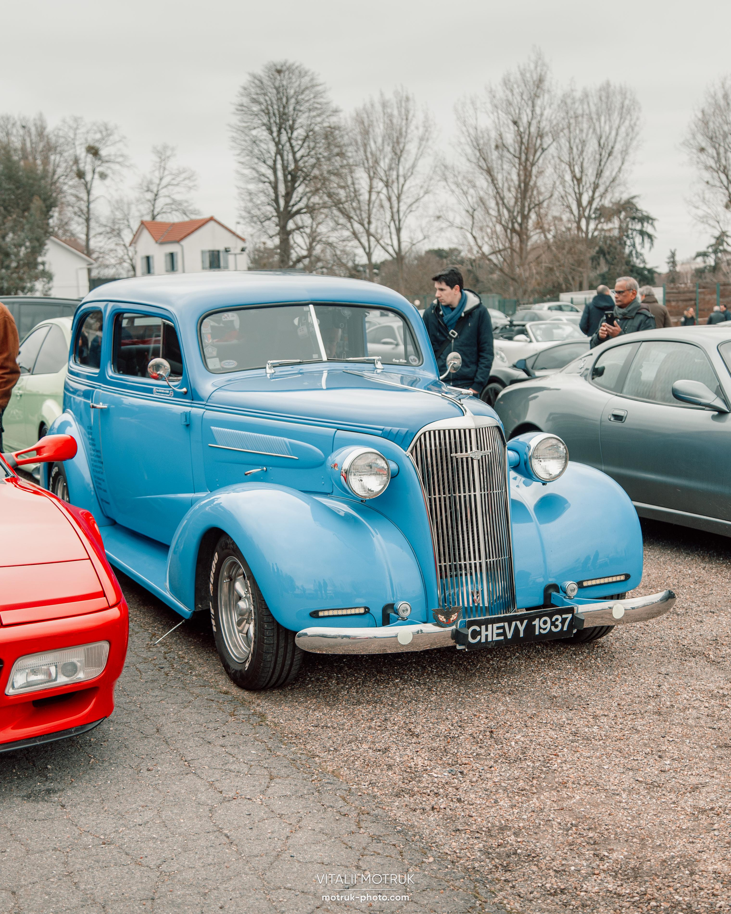 Cars and Coffee 12.02. Photographer in Paris — Vitalii Motruk